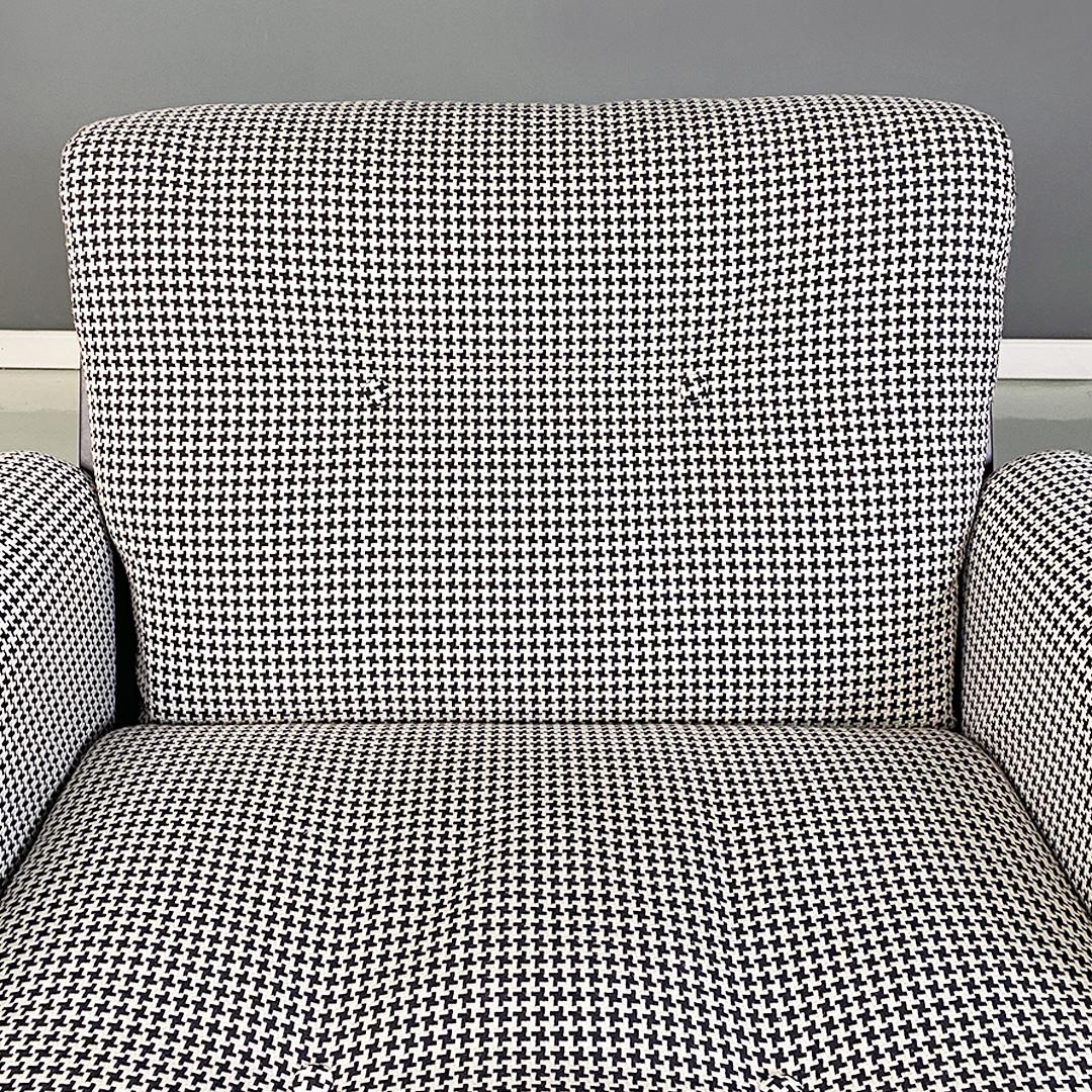 Italian modern Daiki armchair by Marcio Kogan and Studio MK27 for Minotti 2020s  For Sale 3