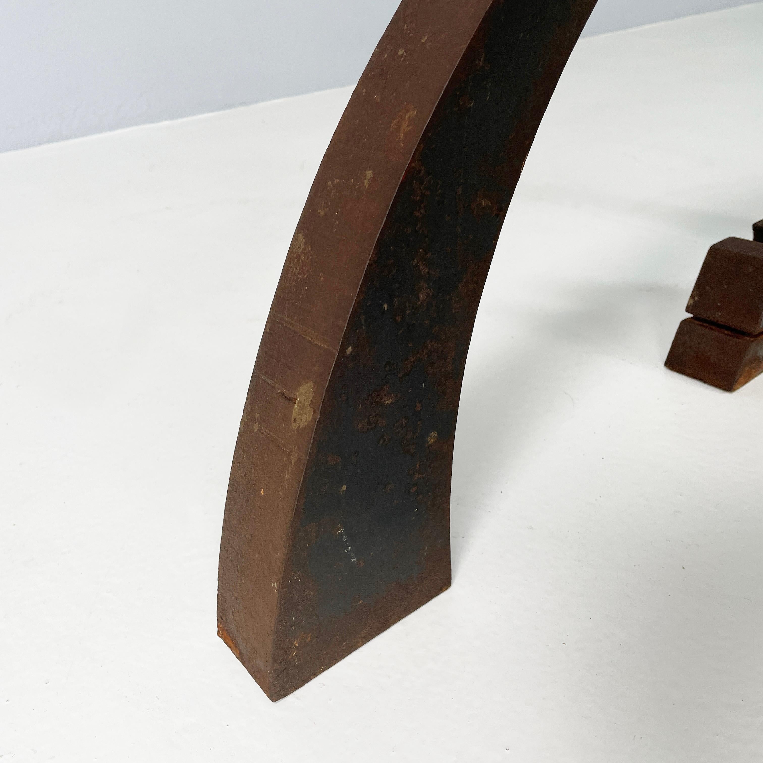 Italian modern Dark brown iron abstract sculpture by Edmondo Cirillo, 1970s For Sale 7