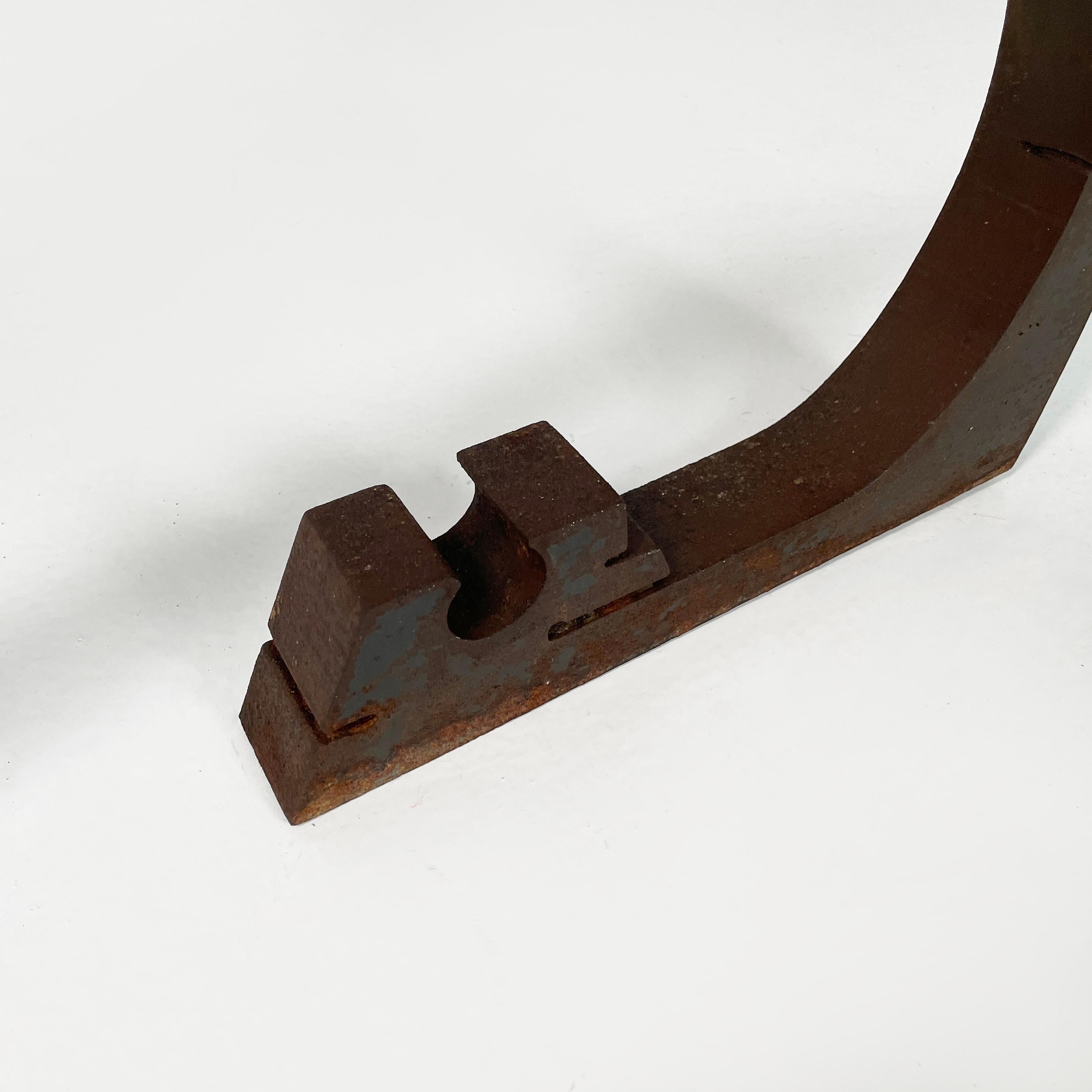 Italian modern Dark brown iron abstract sculpture by Edmondo Cirillo, 1970s For Sale 1