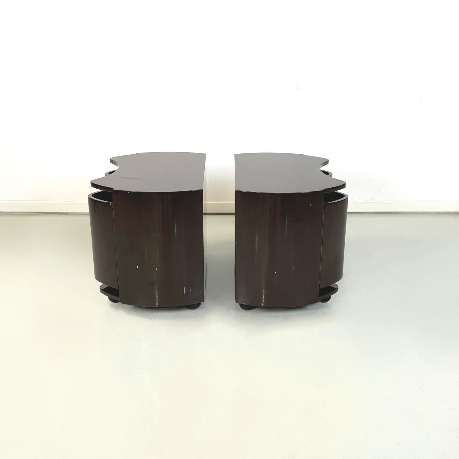 Modern Italian modern Dark brown lacquered wood bed side table Aiace by Benatti, 1970s For Sale