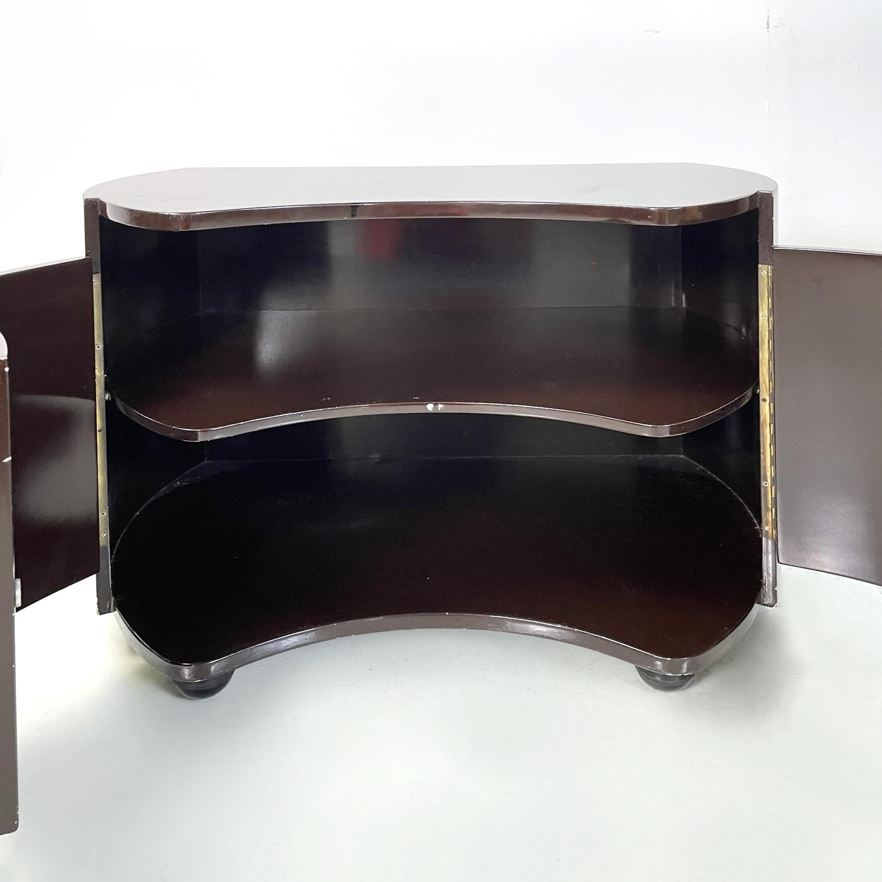 Wood Italian modern Dark brown lacquered wood bed side table Aiace by Benatti, 1970s For Sale