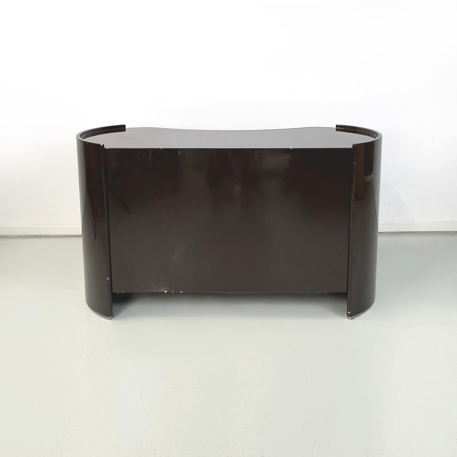 Metal Italian modern Dark brown wooden chest of drawers Aiace by Benatti, 1970s For Sale