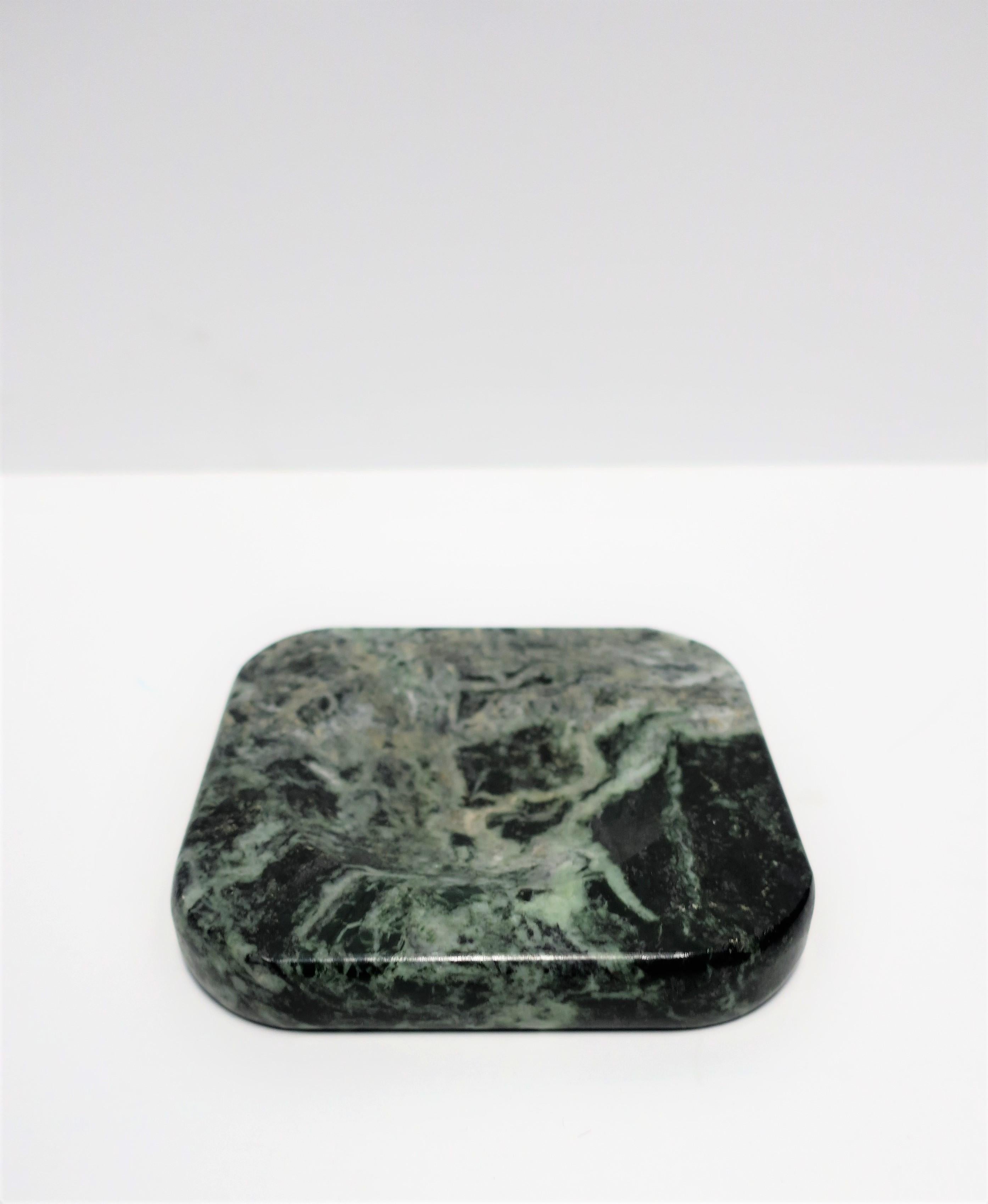 Italian Postmodern Dark Green Marble Vide-Poche Catchall, circa 1970s 8
