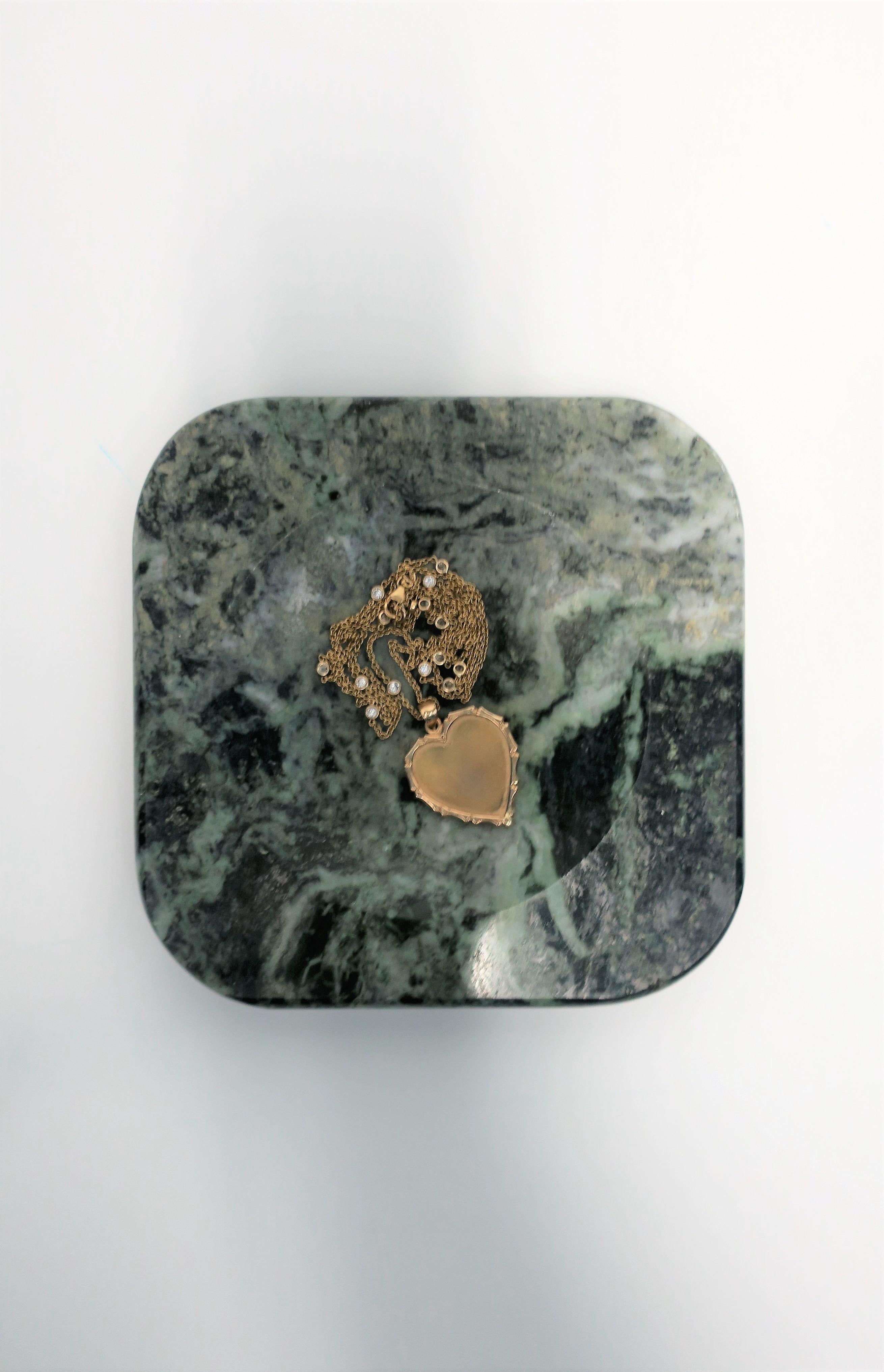 Post-Modern Italian Postmodern Dark Green Marble Vide-Poche Catchall, circa 1970s