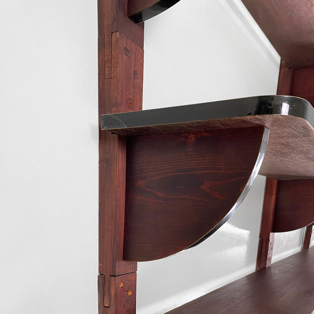 Italian modern dark wood wall bookcase with black plastic details, 1980s For Sale 4