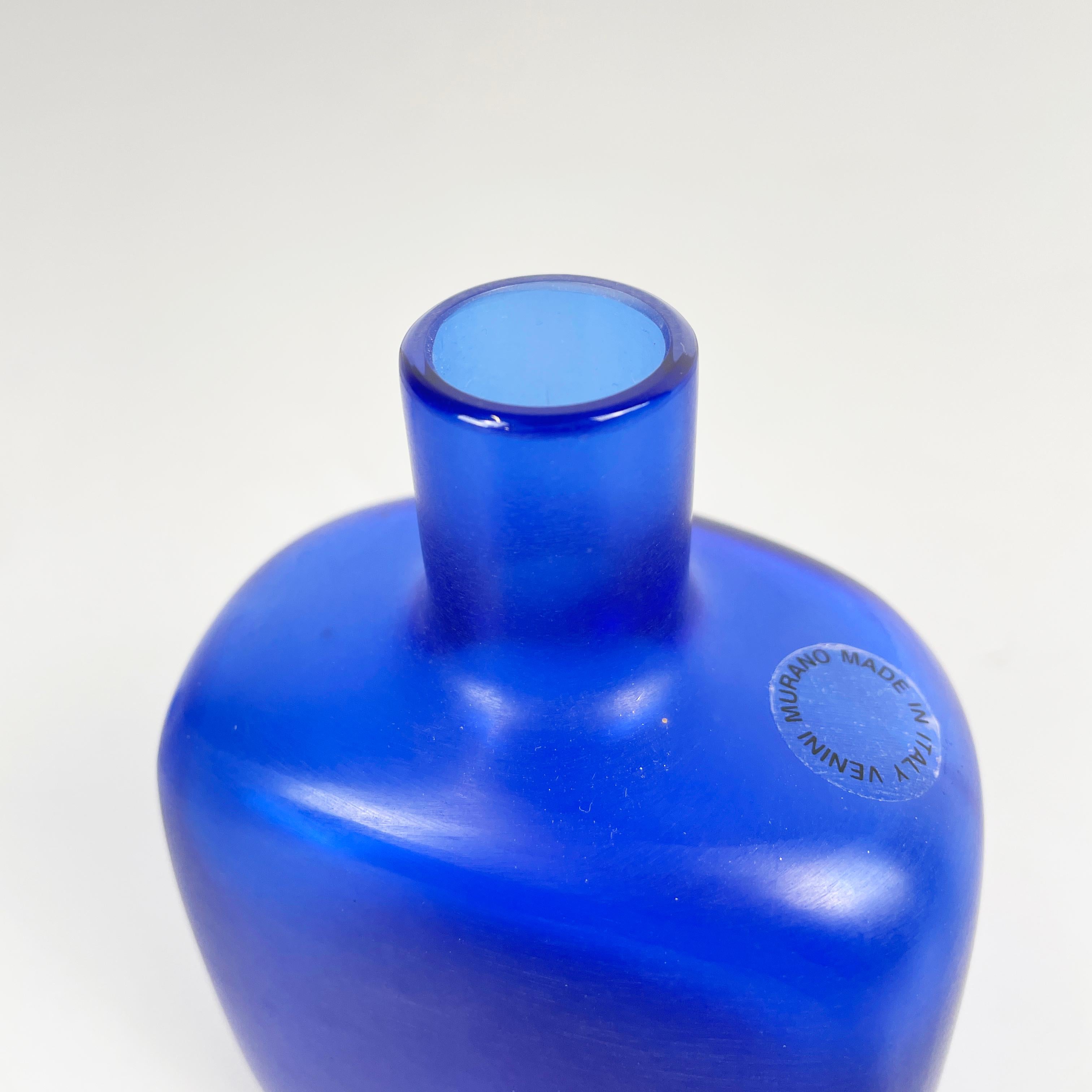 Italian modern Decorative bottle with cap in blue Murano glass by Venini, 1990s 1