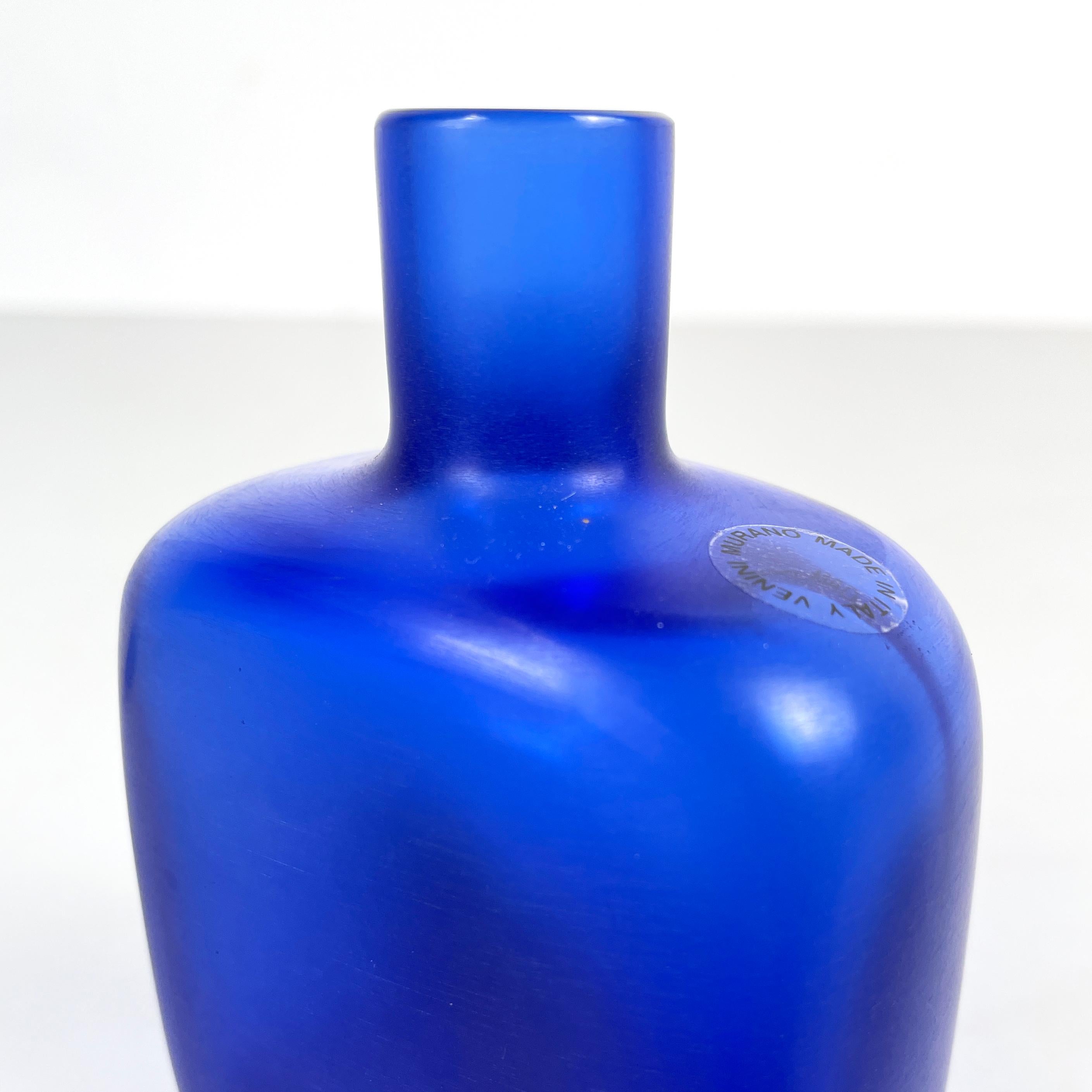 Italian modern Decorative bottle with cap in blue Murano glass by Venini, 1990s 3