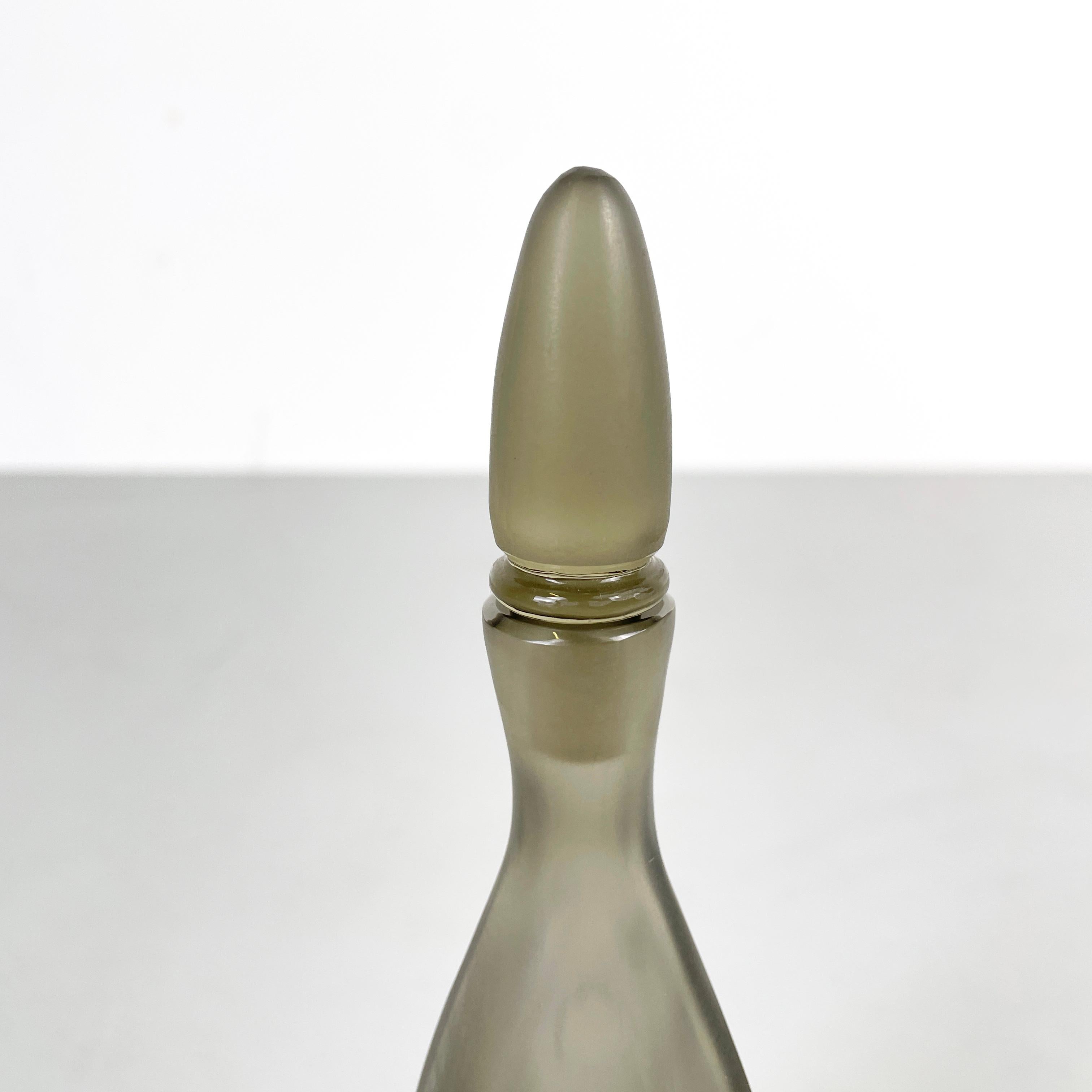 Italian modern Decorative bottle with cap in gray Murano glass by Venini, 1990s For Sale 1