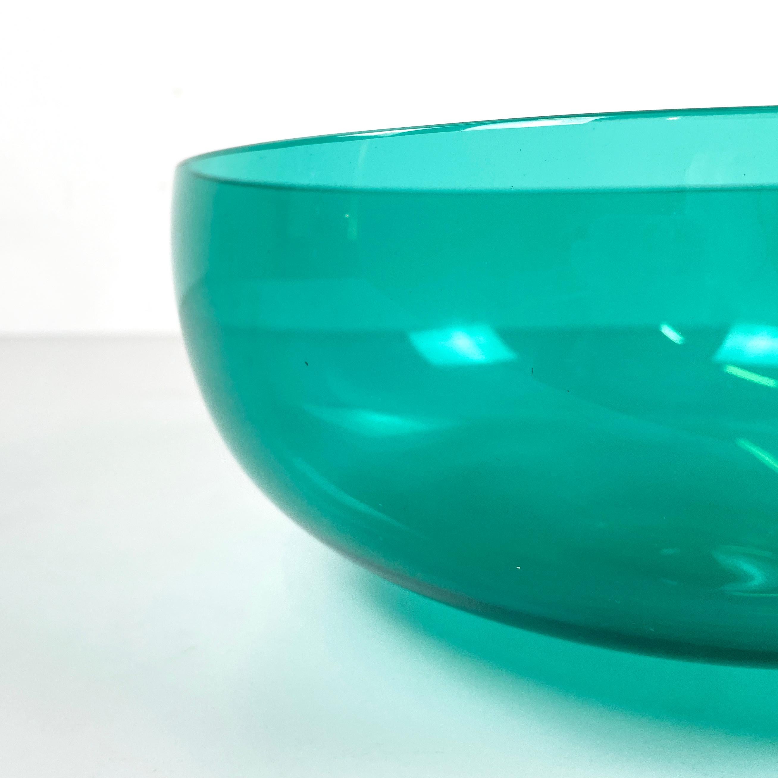 Italian modern Decorative bowl in green light blue Murano glass by Venini 1990s For Sale 1