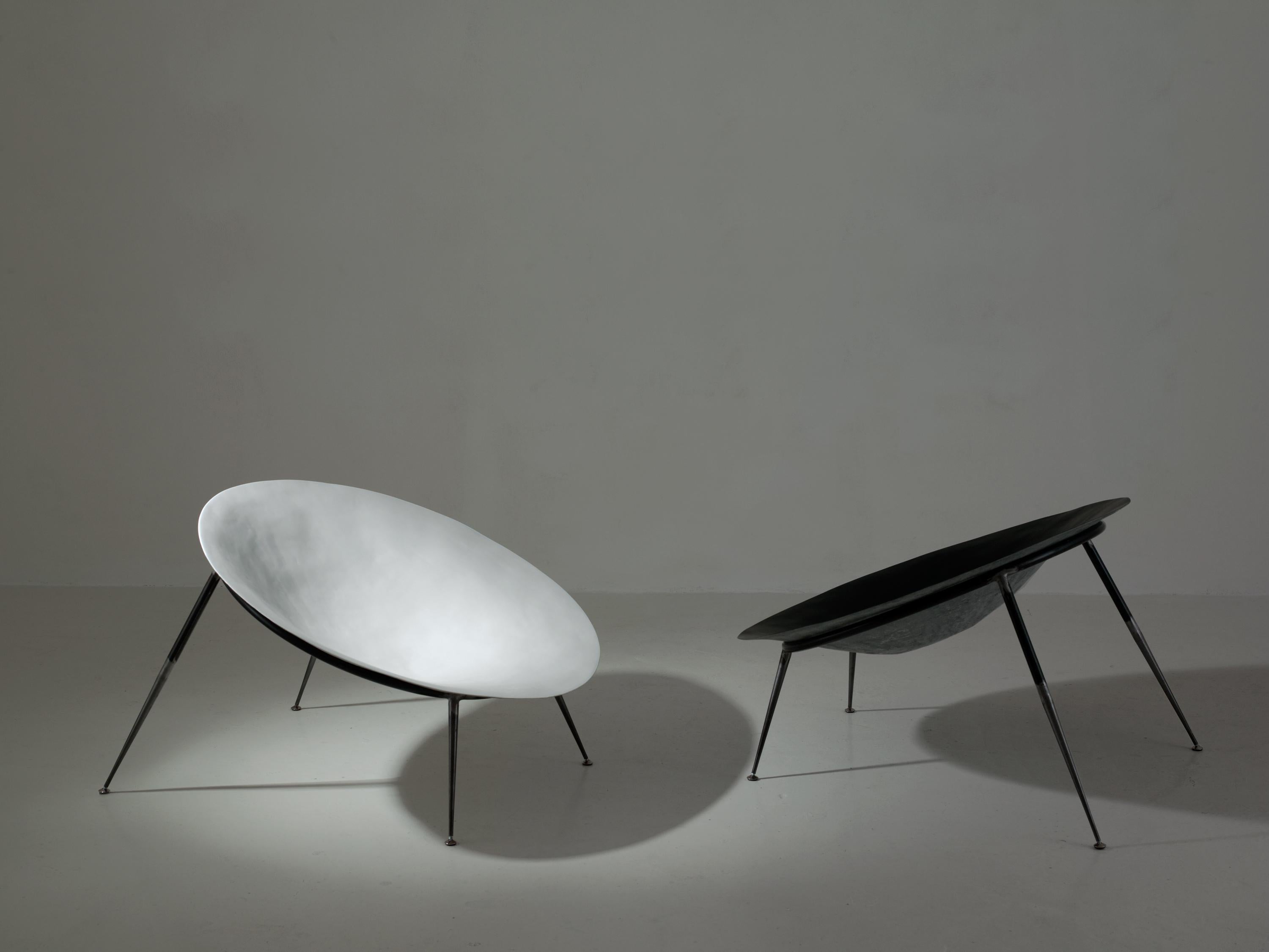Paire de grands fauteuils de salon au design moderne italien Neuf - En vente à Tourcoing, FR