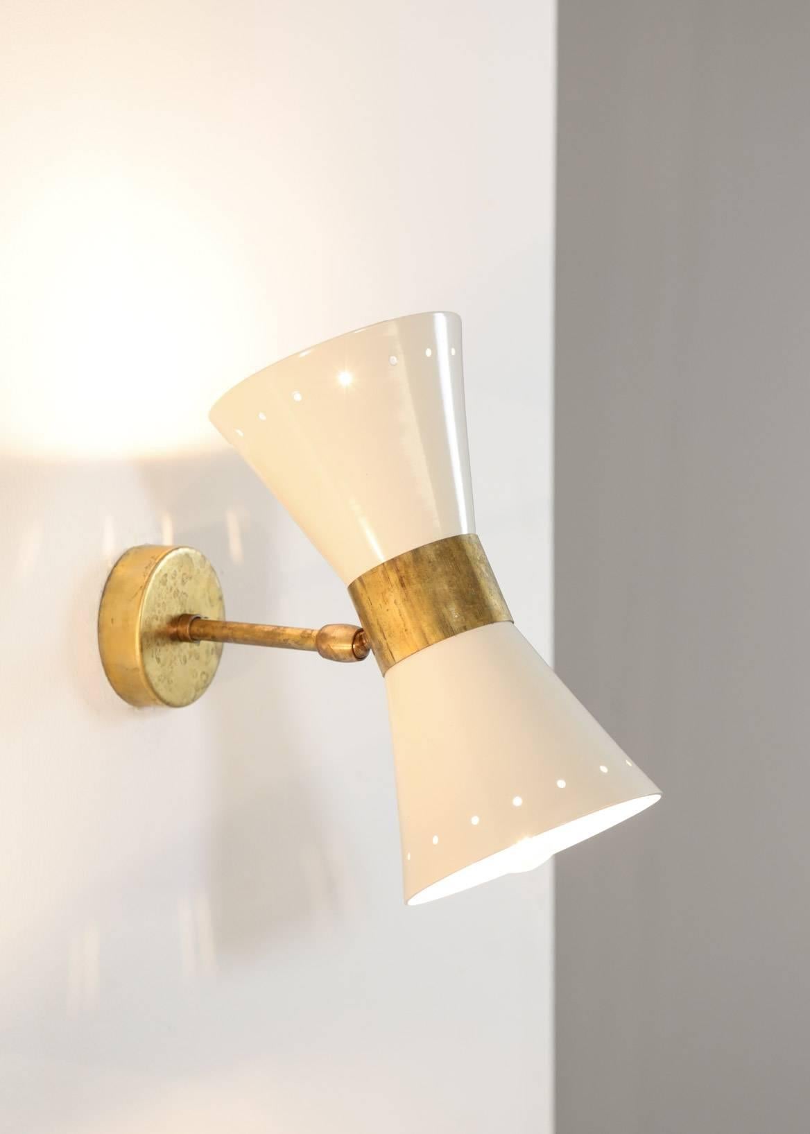 Applique Diabolo Moderno Italiano in stile Stilnovo, Lampada da parete In condizioni ottime in vendita a Ternay, Auvergne-Rhône-Alpes