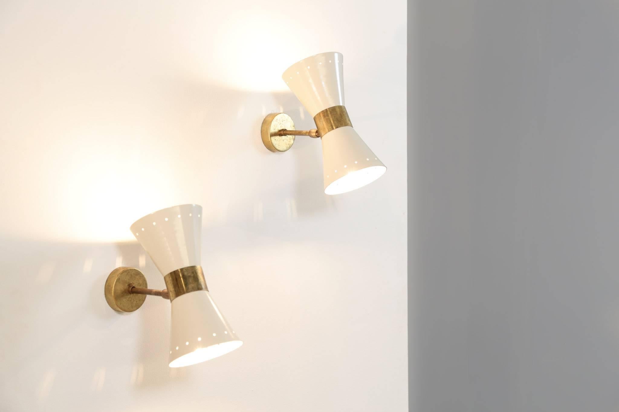 Ottone Applique Diabolo Moderno Italiano in stile Stilnovo, Lampada da parete in vendita