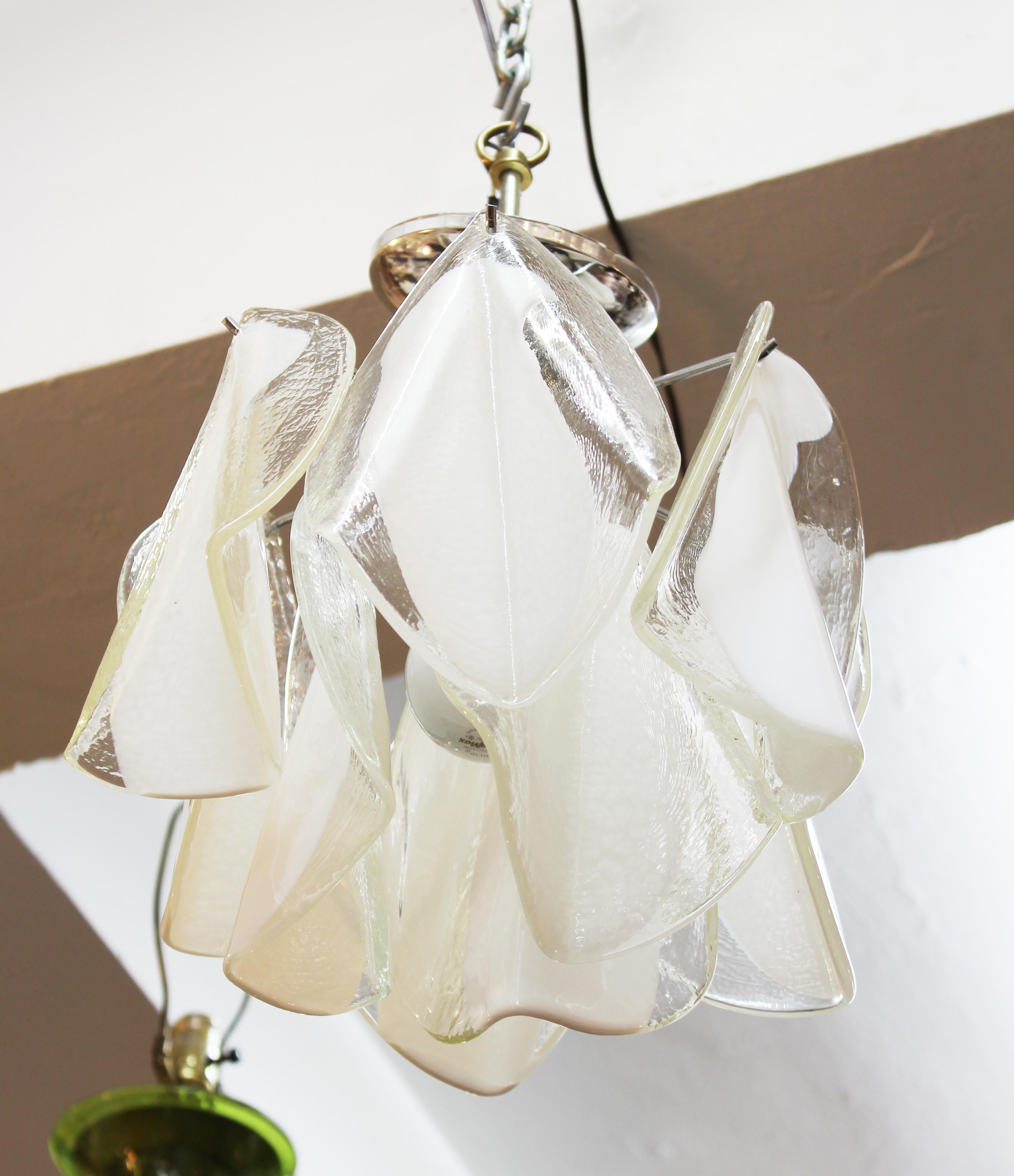 Italian Modern Diminutive Murano Glass Handkerchief Pendant In Good Condition In New York, NY