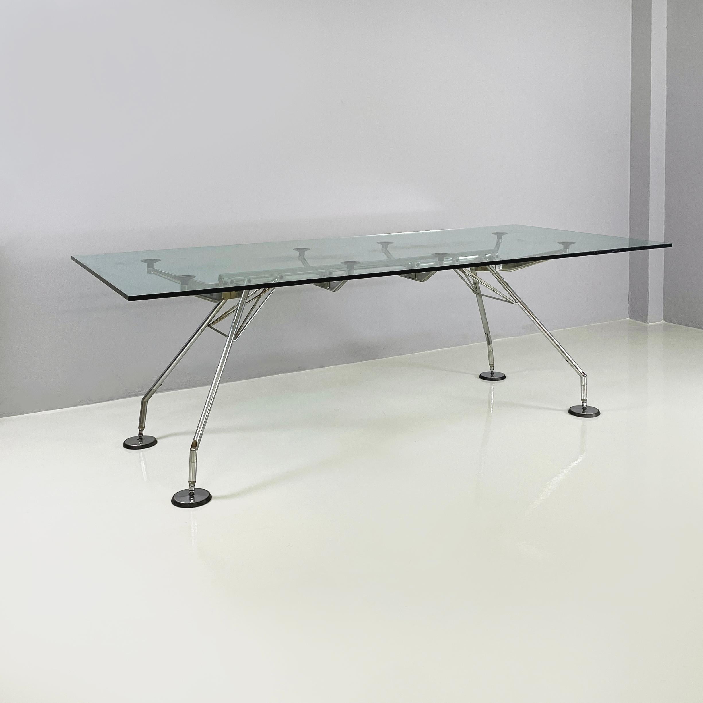 Italian modern Dining or desk table mod. Nomos by Norman Foster for Tecno, 1970s
Iconic dining table mod. Nomos with rectangular top in thick glass. The structure is in chromed steel with support tips and round and black suction cups. It has round