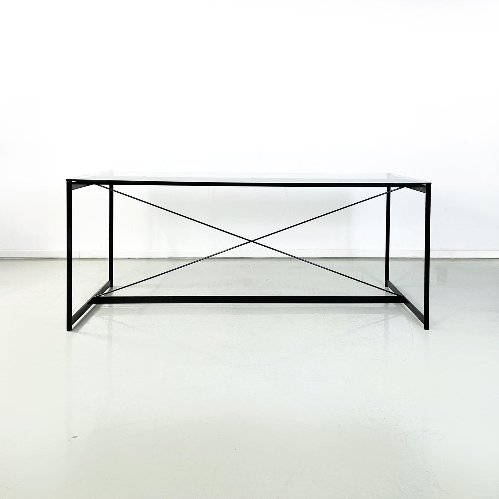 Italian Bauhaus modern Dining table Asnago by Mario Asnago for Pallucco, 1990s
Dining table mod. Asnago with rectangular top in tempered glass. The structure is entirely in black painted metal with round section legs. In the center of the structure