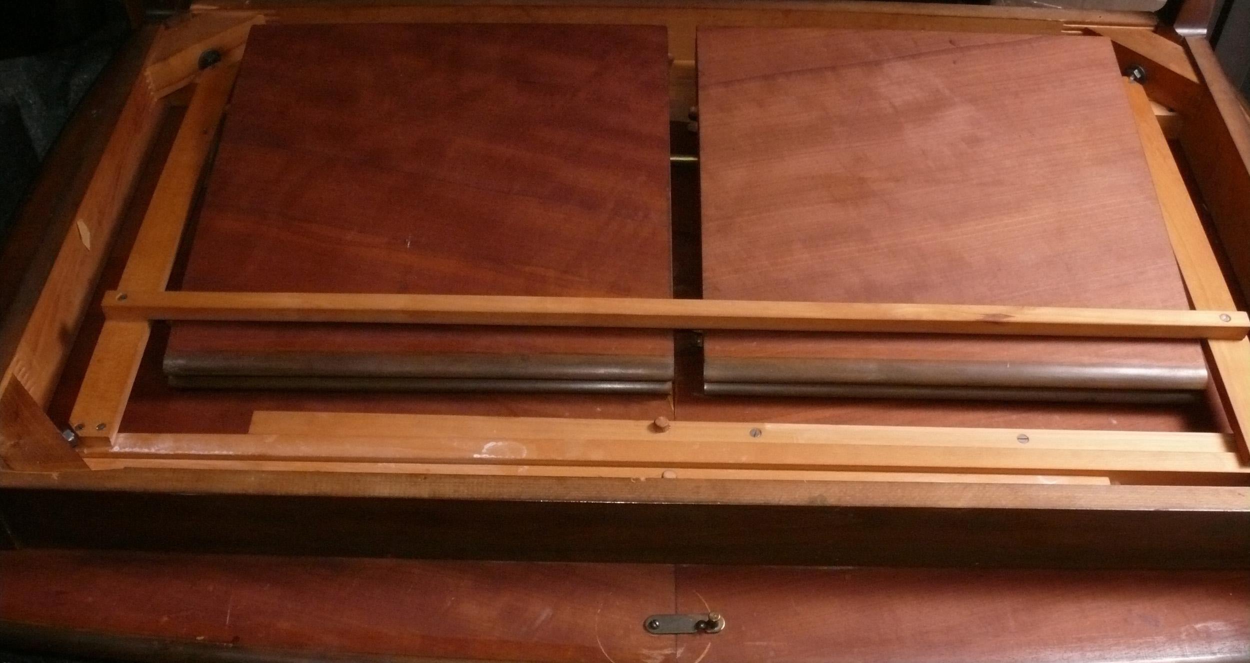 Table de salle à manger moderne italienne de Bertha Schaefer pour Singer and Sons en vente 2