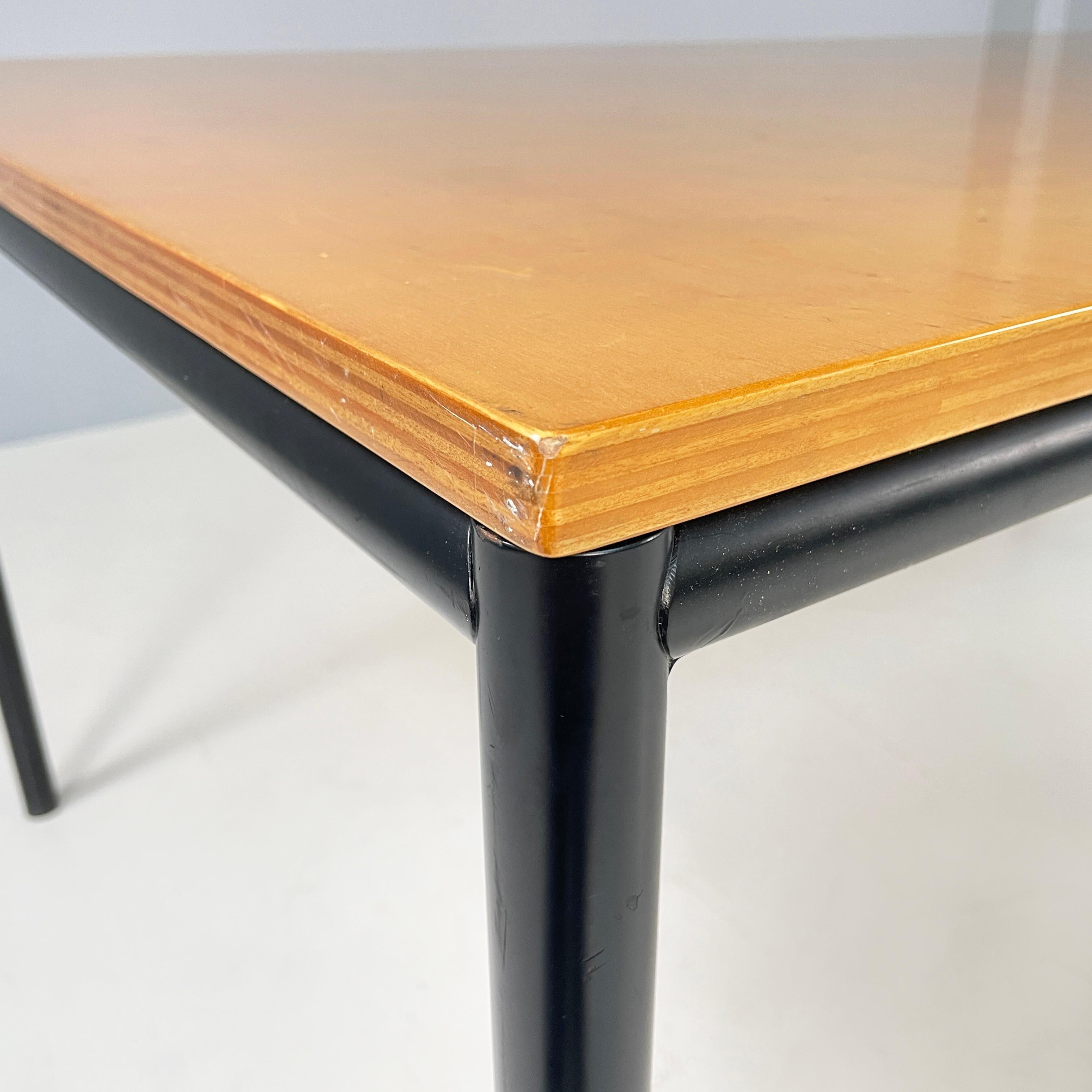 Late 20th Century Table de salle à manger ou bureau moderne italien en bois et métal noir, années 1980 en vente