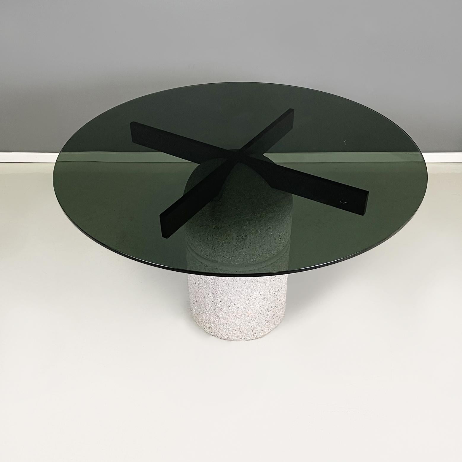 Modern Italian modern Dining table Paracarro by Giovanni Offredi for Saporiti 1970s For Sale