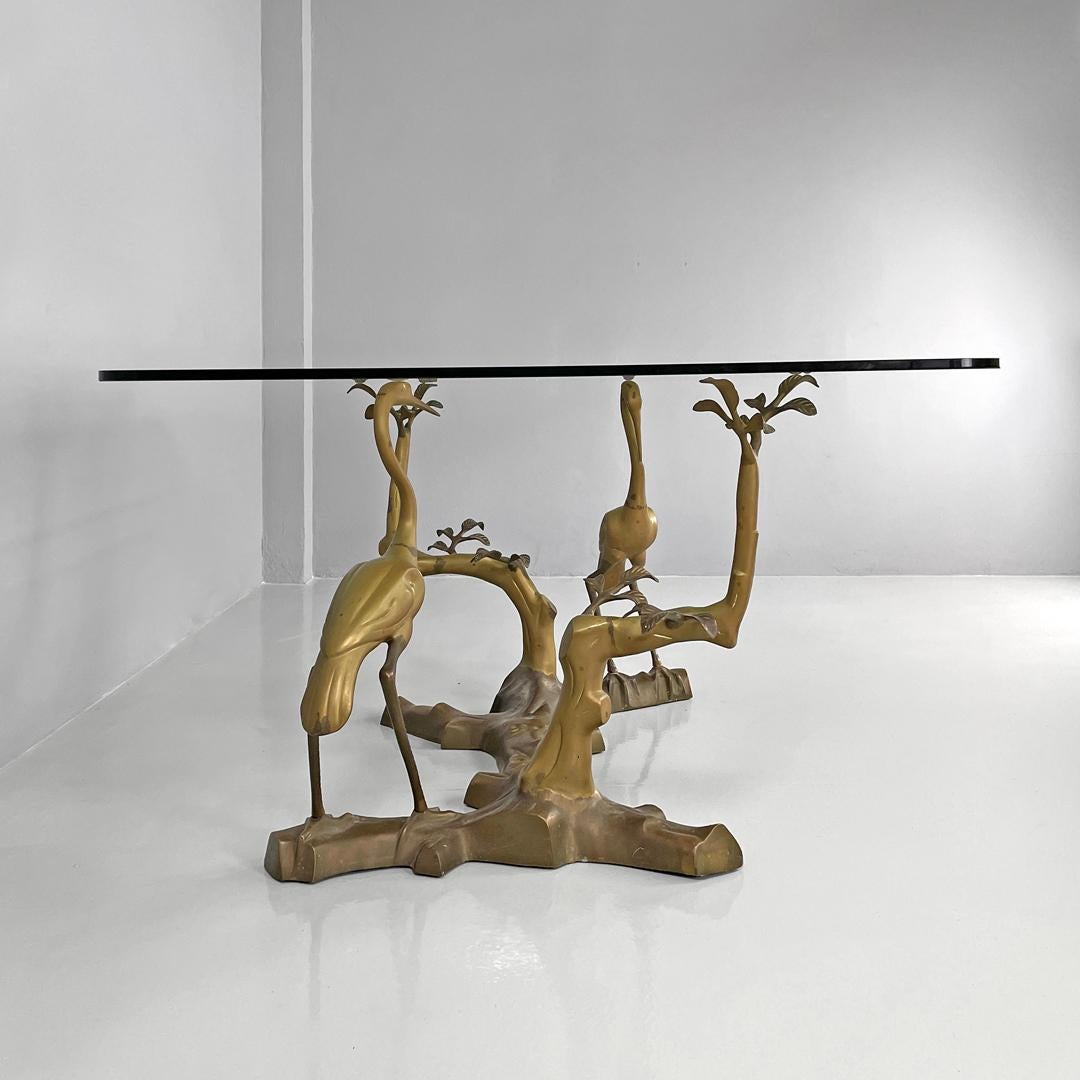 Italian modern dining table with sculpted and decorated brass structure, 1970s For Sale 1