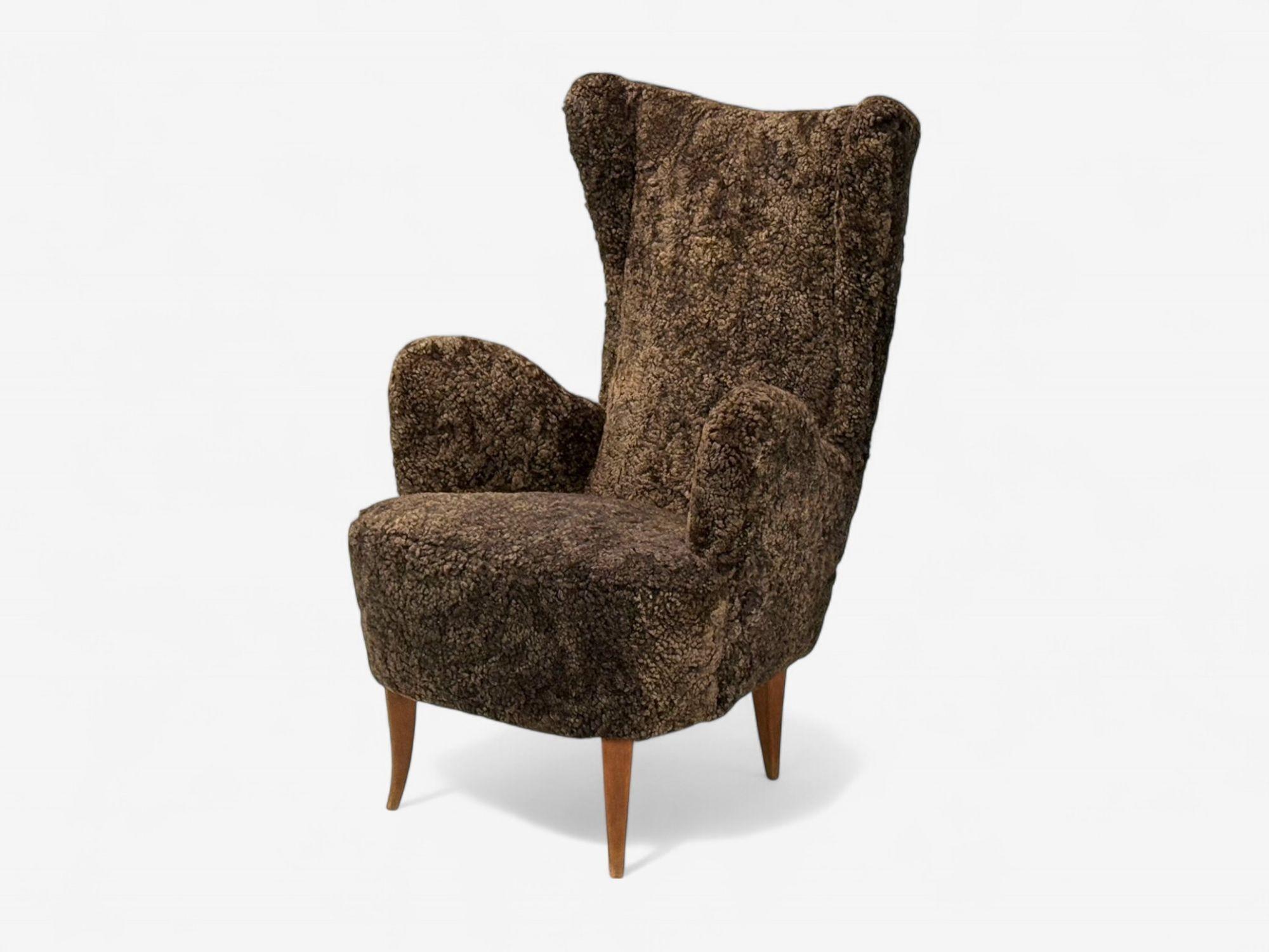 Italienische Moderne, Espresso Shearling, Nussbaum, Organic Lounge Chairs, Italien, 1950er Jahre im Angebot 2