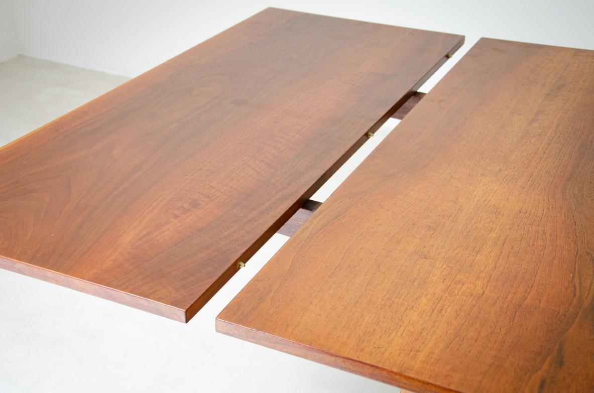 Italian Modern Extension Dining Table designed by Silvio Coppola In Excellent Condition For Sale In Milano, IT