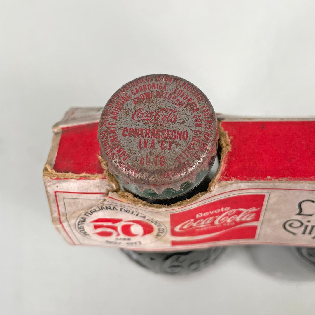 Bottiglie italiane moderne per il cinquantesimo anniversario della Coca-Cola, 1977 1
