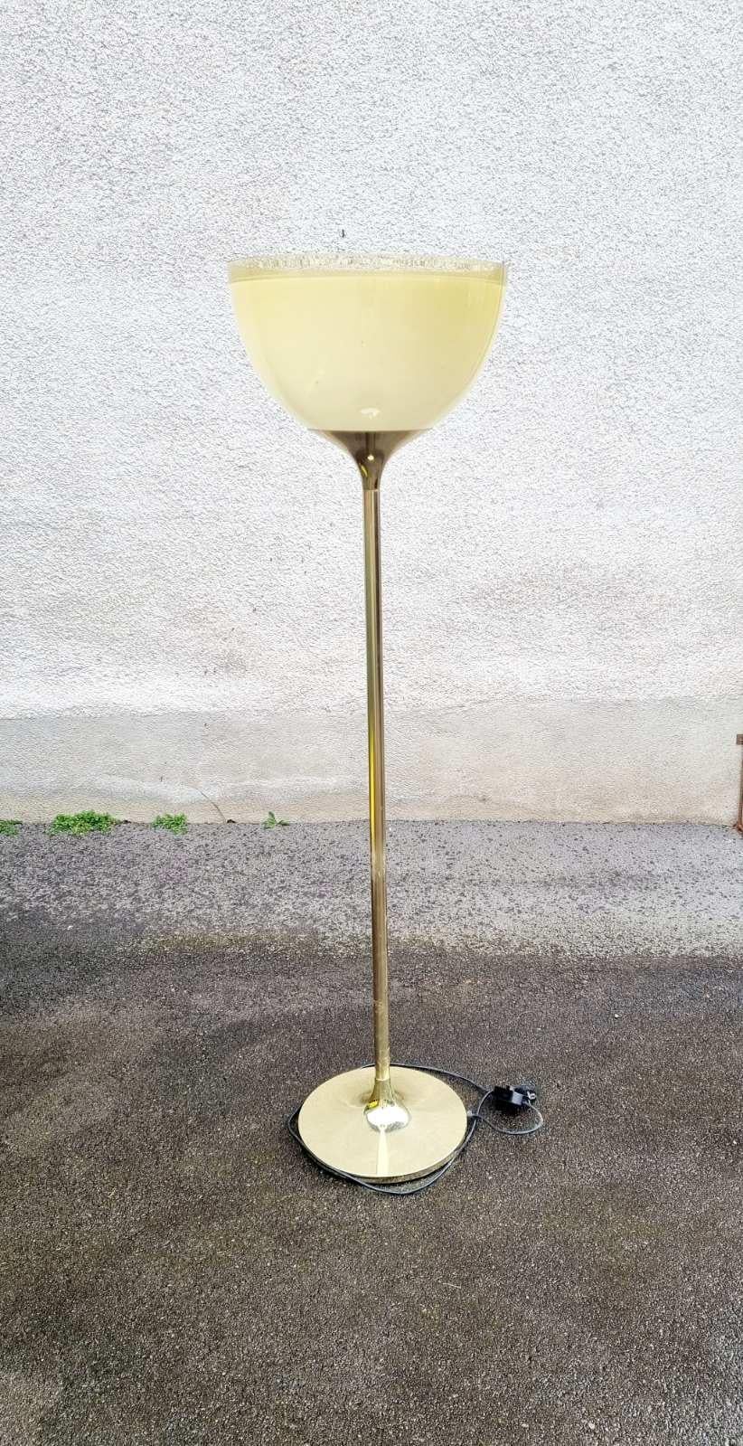 Metal Italian Modern Floor Lamp Designed by Franco Bresciani for Guzzini, Italy 70s For Sale
