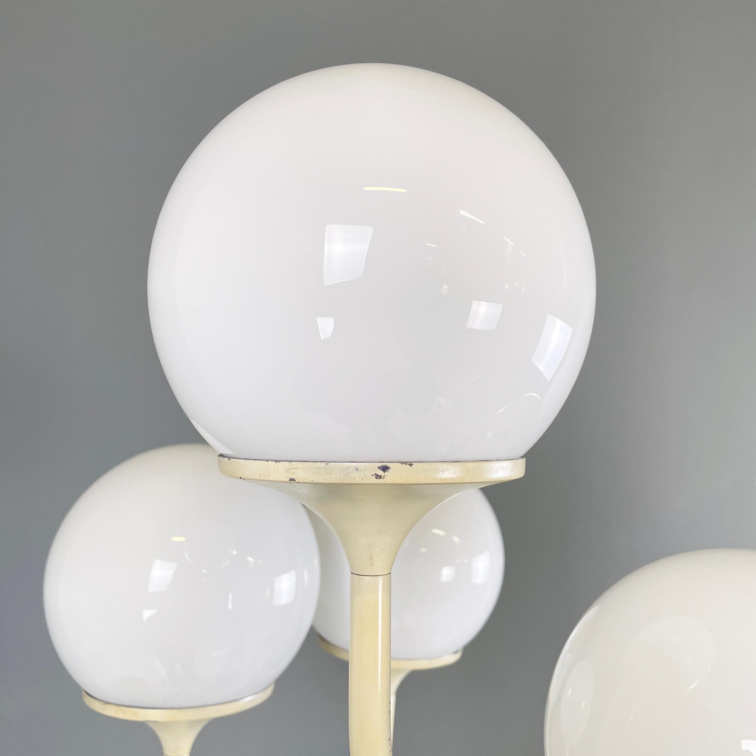 Italian modern floor lamp in opaline glass and white metal, 1980s For Sale 2