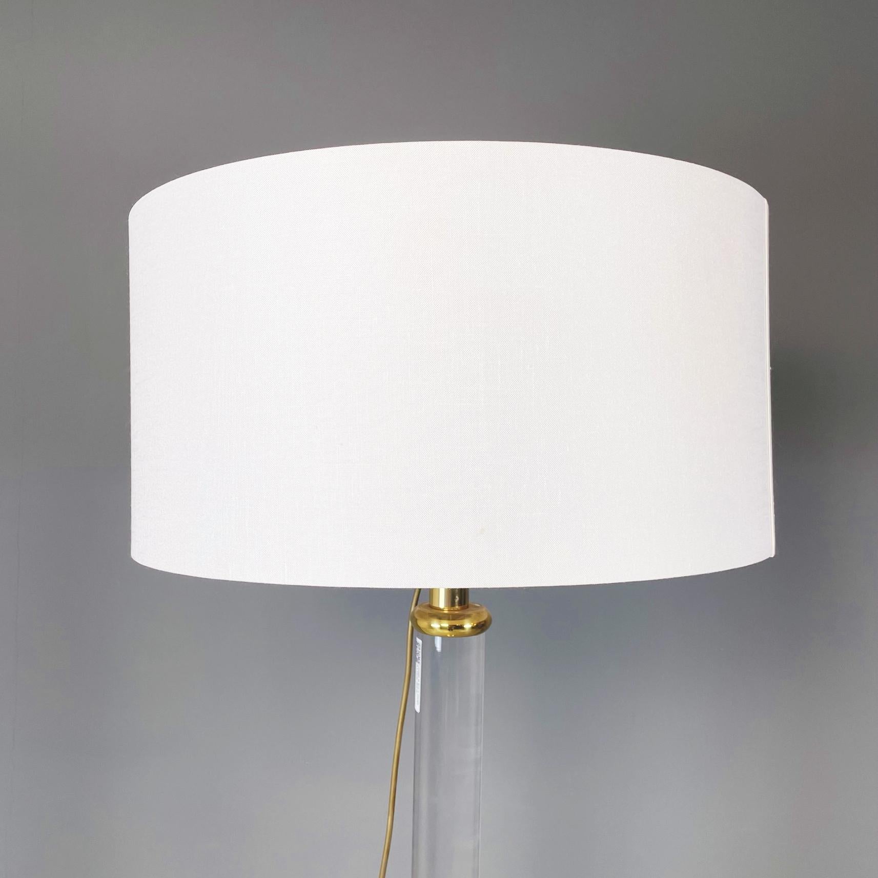 Italian Modern Floor Lamp in White Fabric Lampshade, Plexiglass and Brass, 1980s In Good Condition For Sale In MIlano, IT