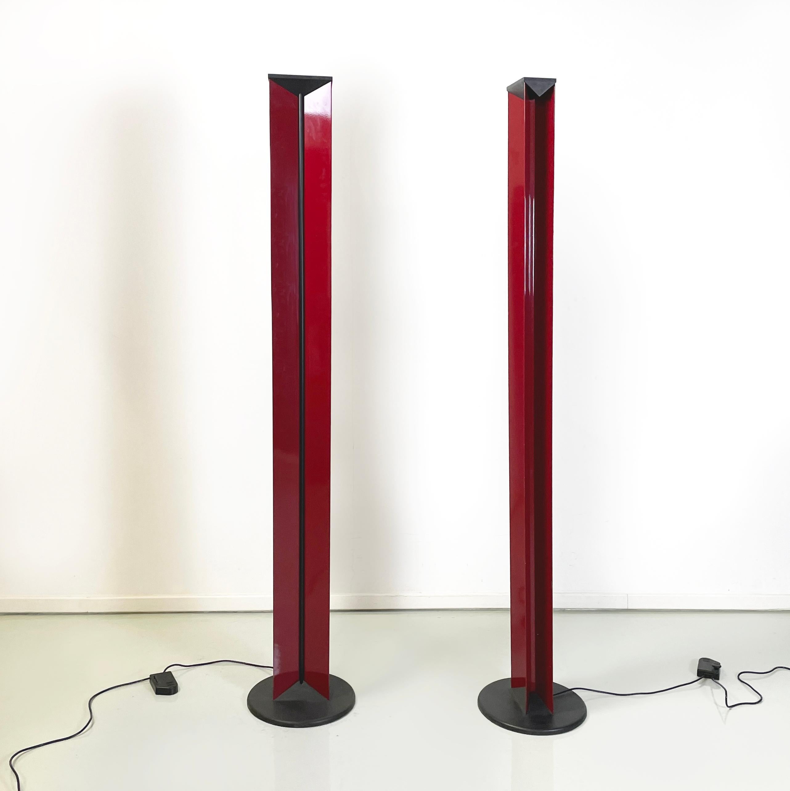 Modern Italian modern Floor lamps in red metal and black plastic by Relco, 1990s For Sale