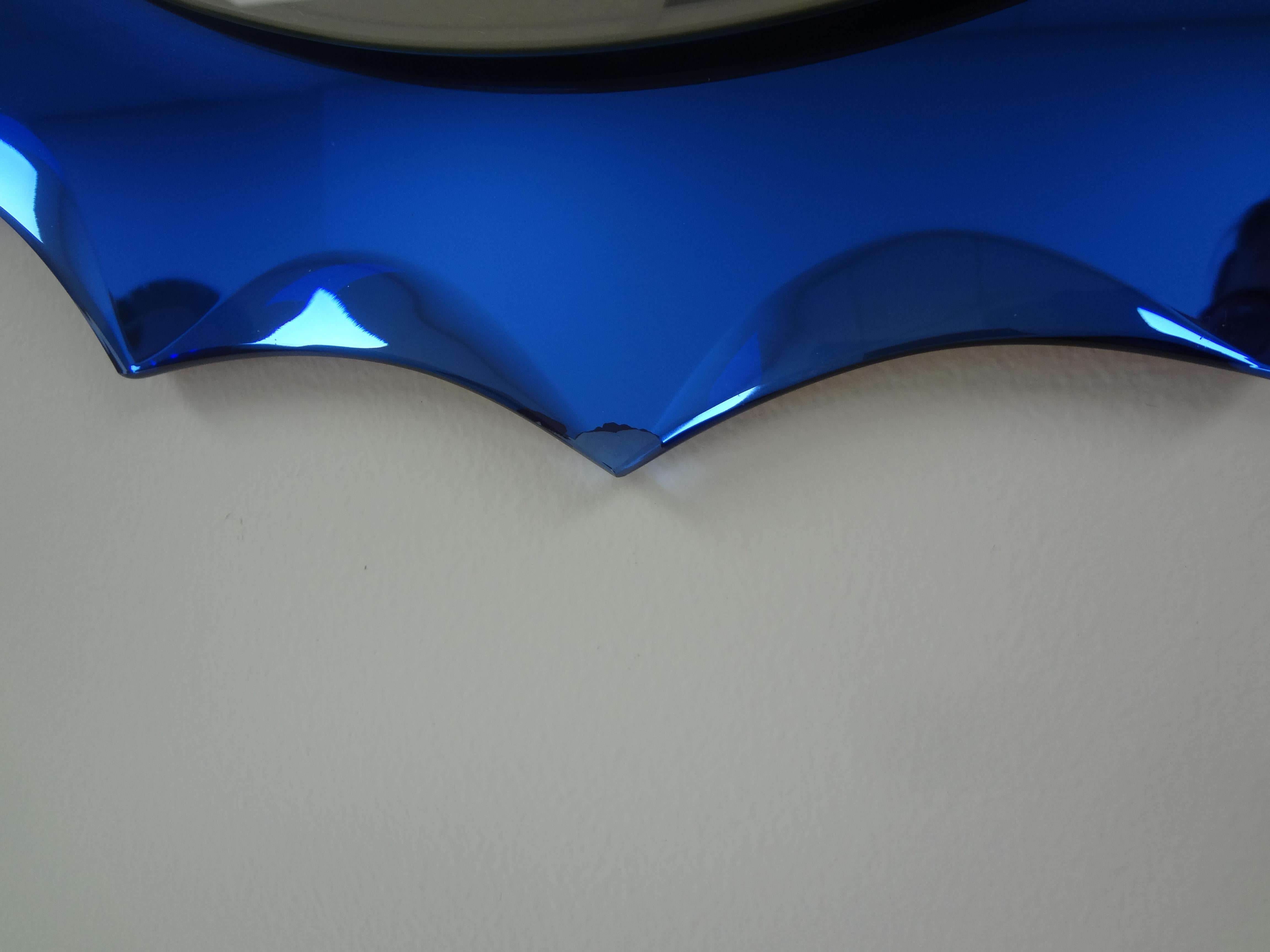 Milieu du XXe siècle Miroir biseauté bleu d'inspiration Fontana Arte, Italie en vente