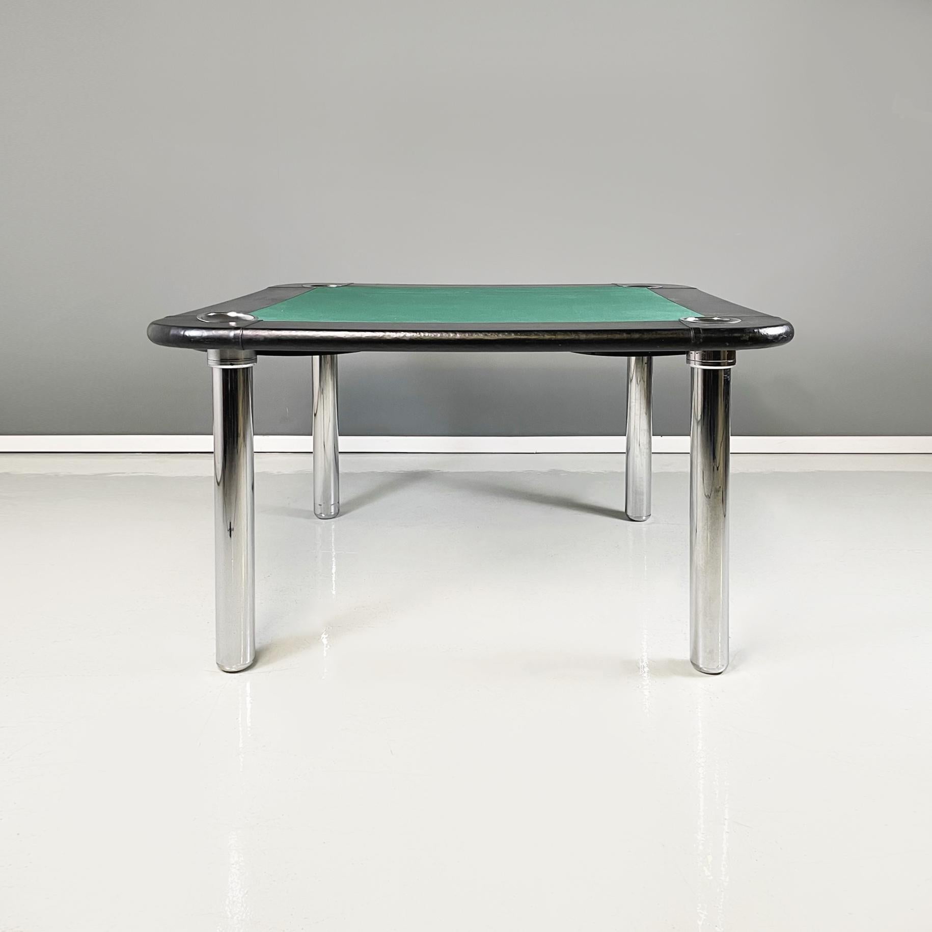 Italian modern Game table in green fabric, black leather and chromed steel, 1970s.
Game table with square top with rounded corners: in the center it has a square of green fabric and black leather on the edges. At the four corners 4 round steel
