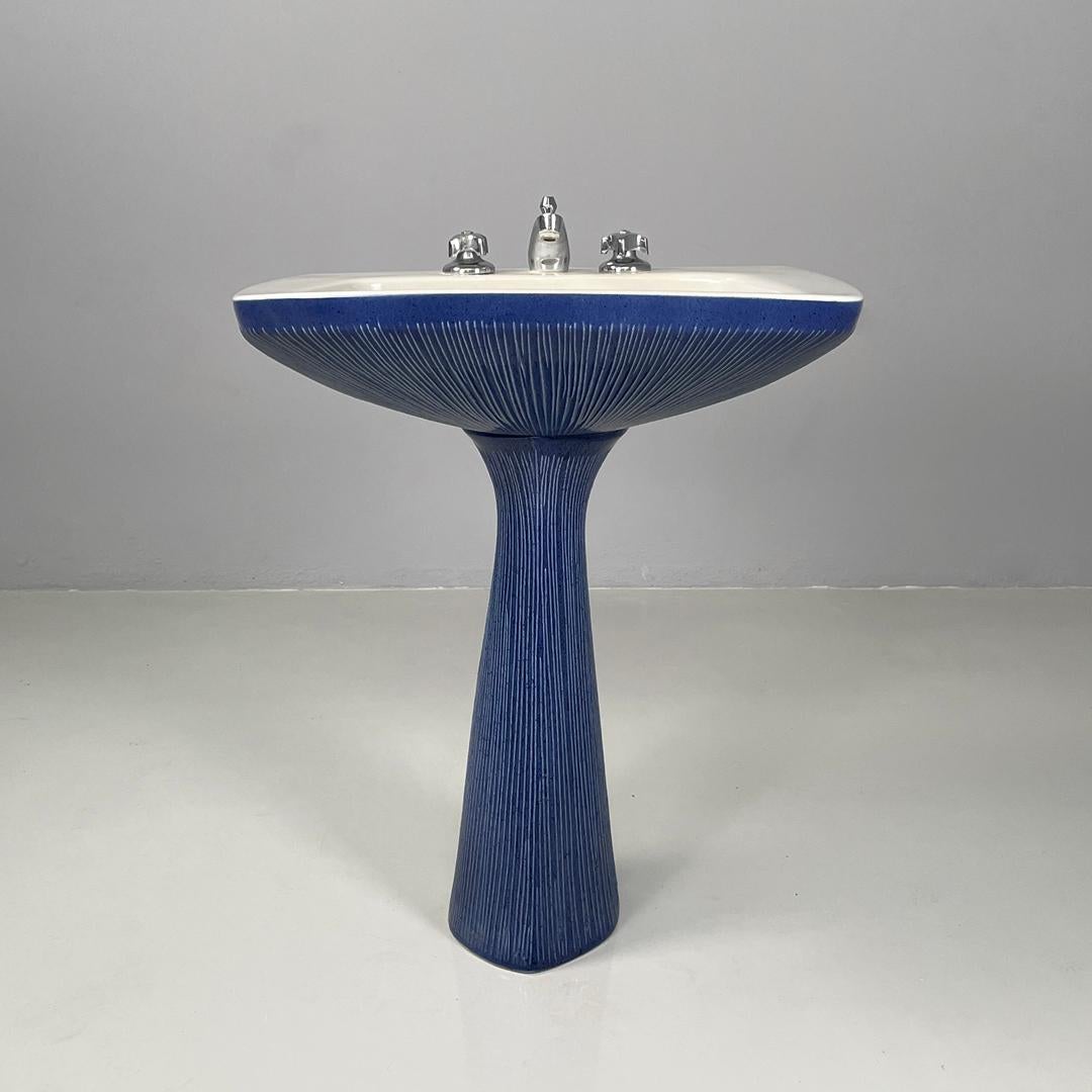 Italienischer moderner blauer Gardena-Keramikgefäß aus Keramik von Antonia Campi Richard Ginori, 1970er Jahre (Moderne) im Angebot