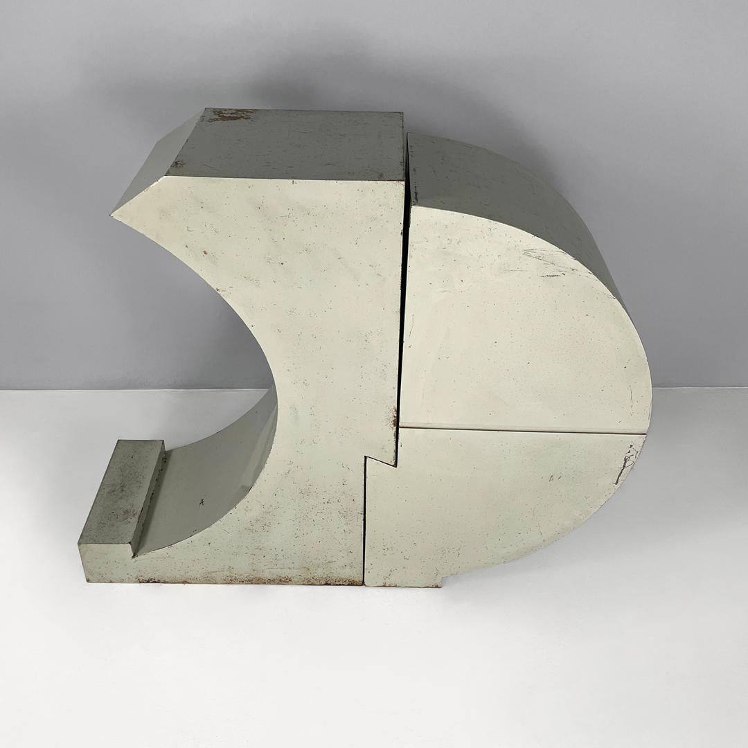 Italian modern geometric metal sculpture by Edmondo Cirillo, 1970s For Sale 1