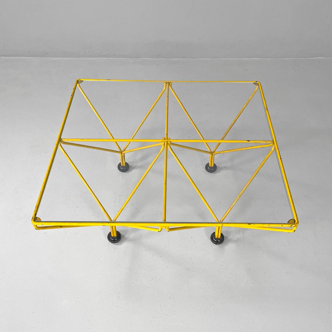 Metal Italian modern geometric yellow painted metal rod coffee table, 1980s For Sale