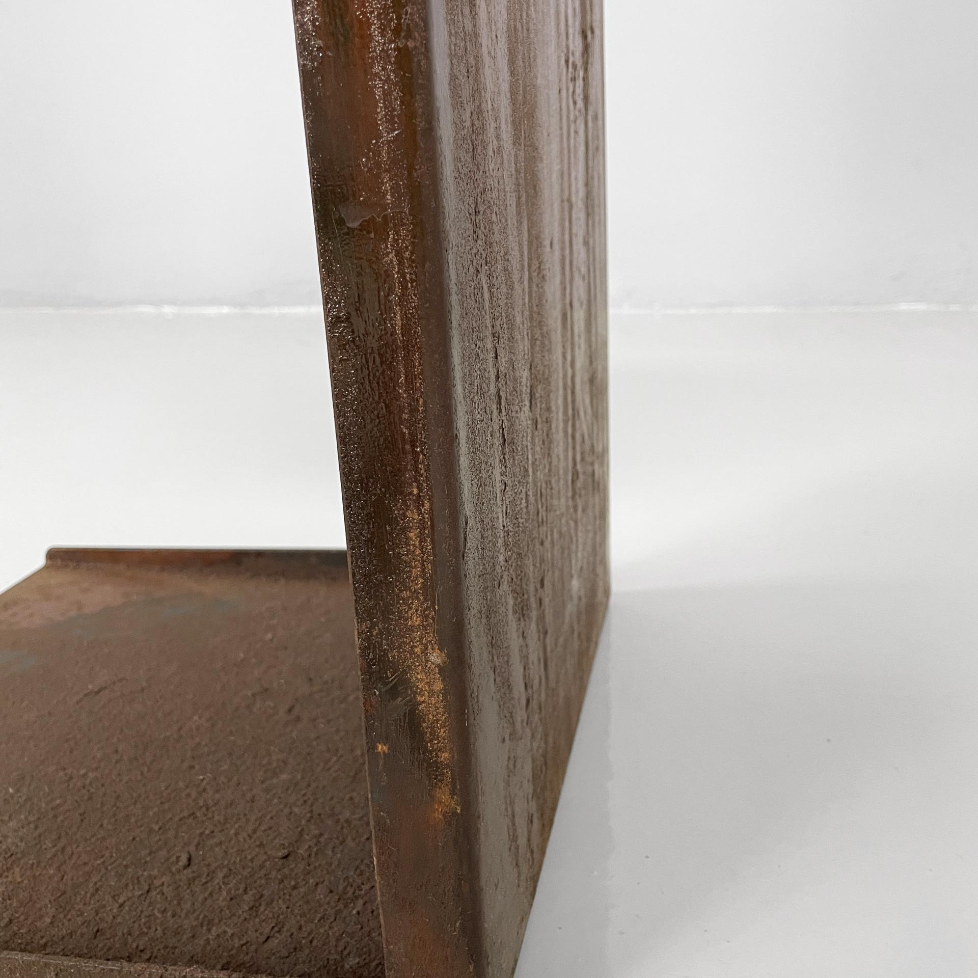 Silla geométrica moderna italiana de hierro, años 80 en venta 11