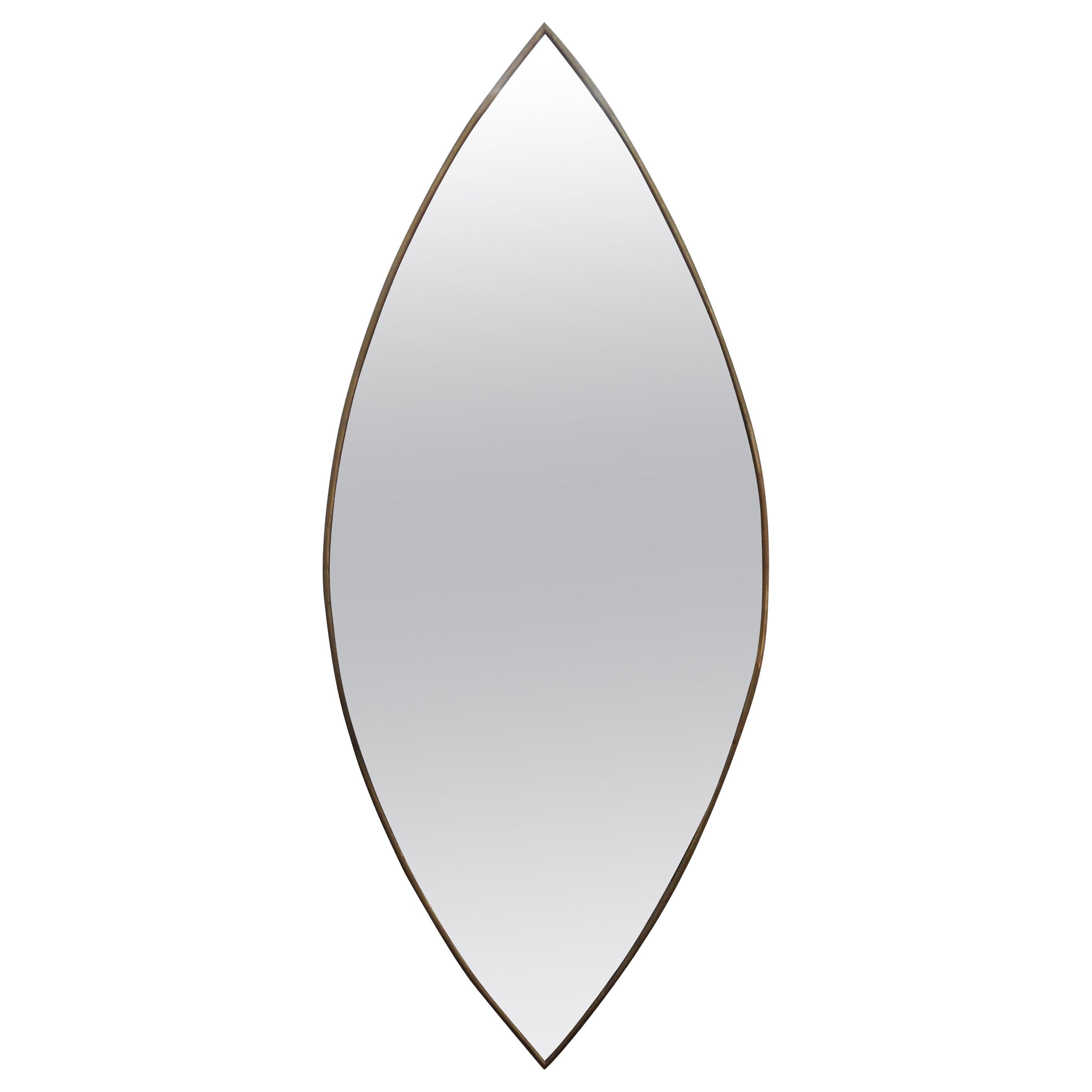 Miroir moderne italien d'inspiration Gio Ponti en laiton en vente