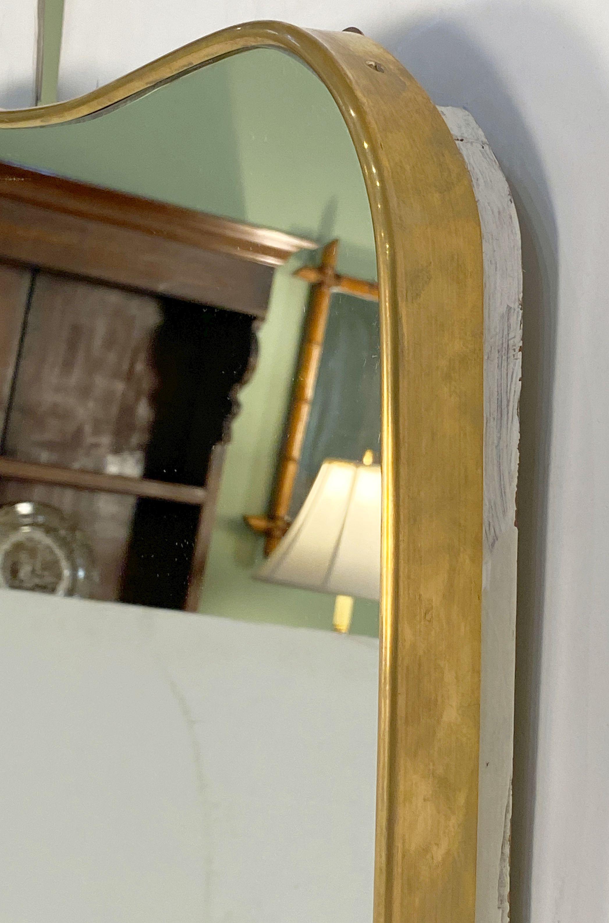 Italian Modern Gio Ponti Style Dressing Mirror in Brass Frame (H 62 1/2 x W 30) For Sale 2