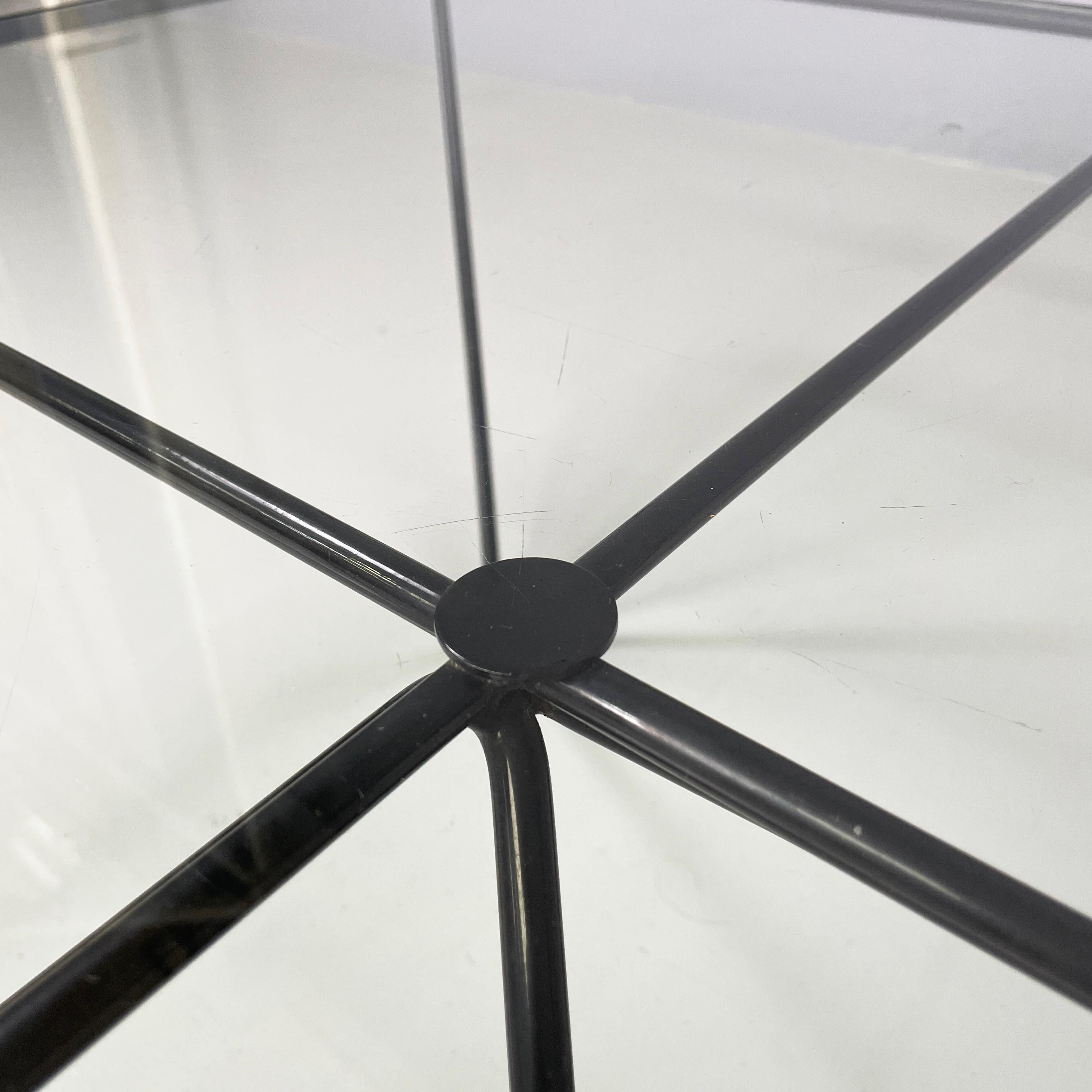 Moderno italiano Mesa de centro de cristal y metal negro Alanda de Piva para B&B, años 80 en venta 9