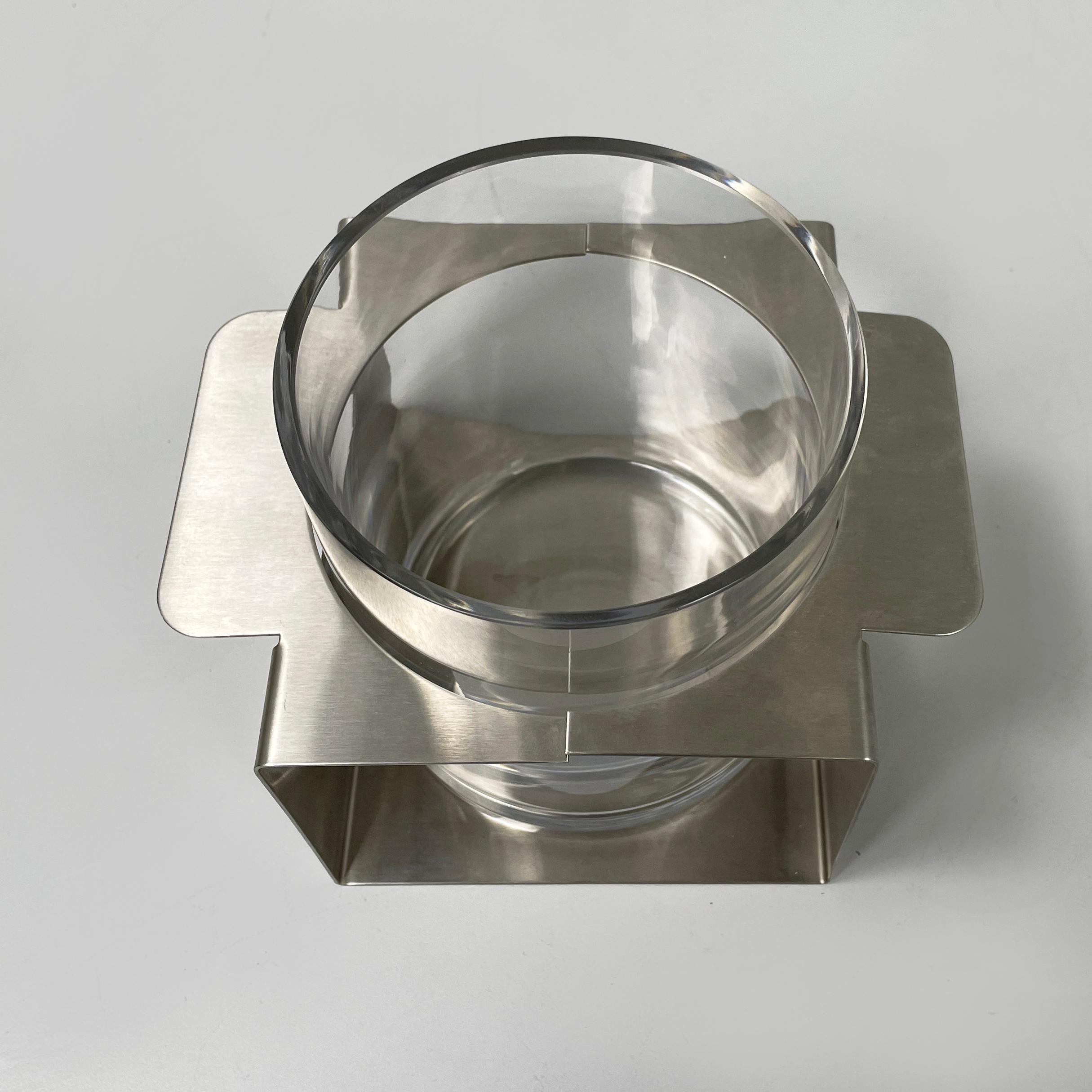 Late 20th Century Italian modern glass and metal ice bucket with pliers by Zani & Zani, 1980s For Sale