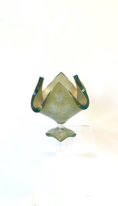 Italian Modern Glass Handkerchief Vessel Vase Compote Sculpture, 20th Century