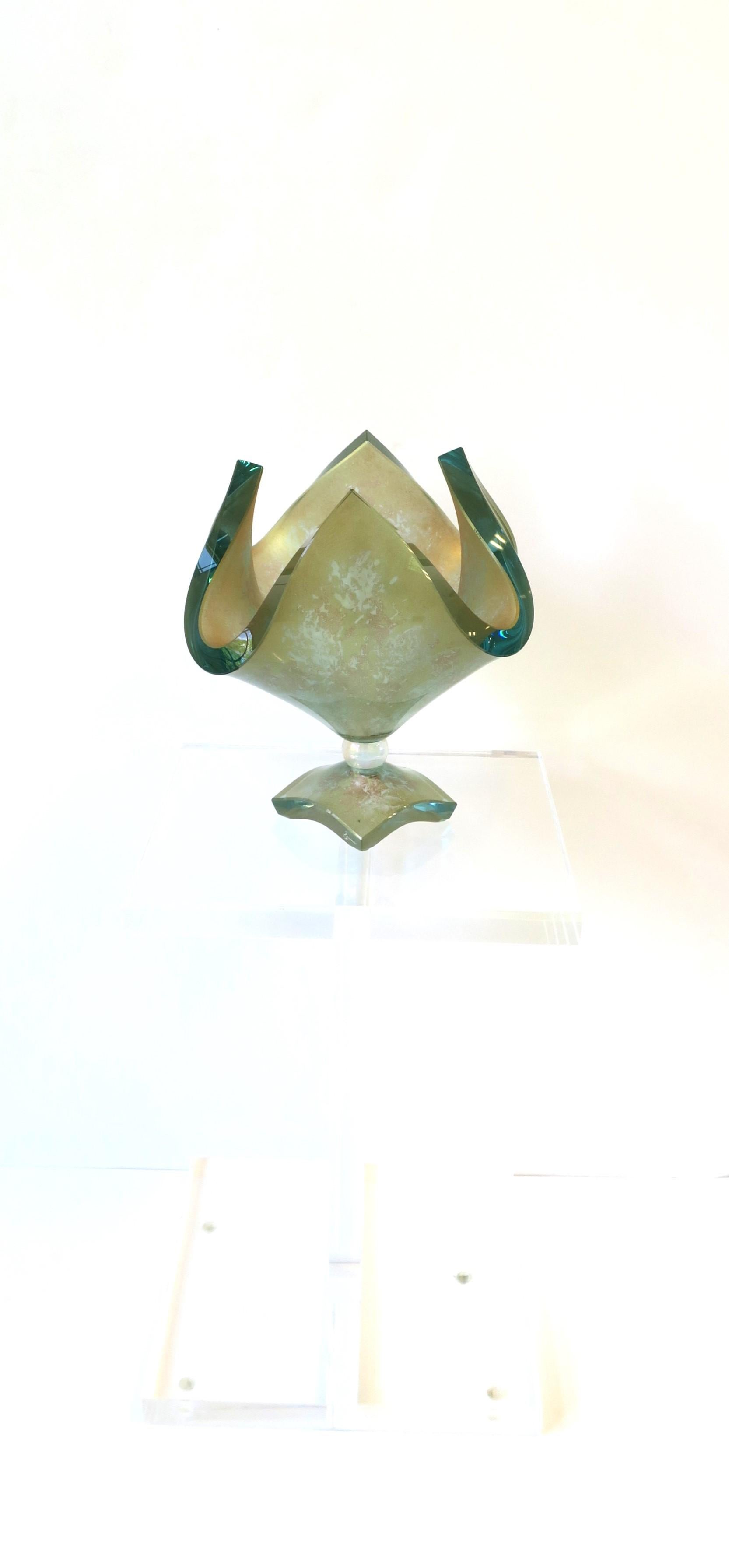 Mid-Century Modern Italian Modern Glass Handkerchief Vessel Vase Compote Sculpture, 20th Century For Sale