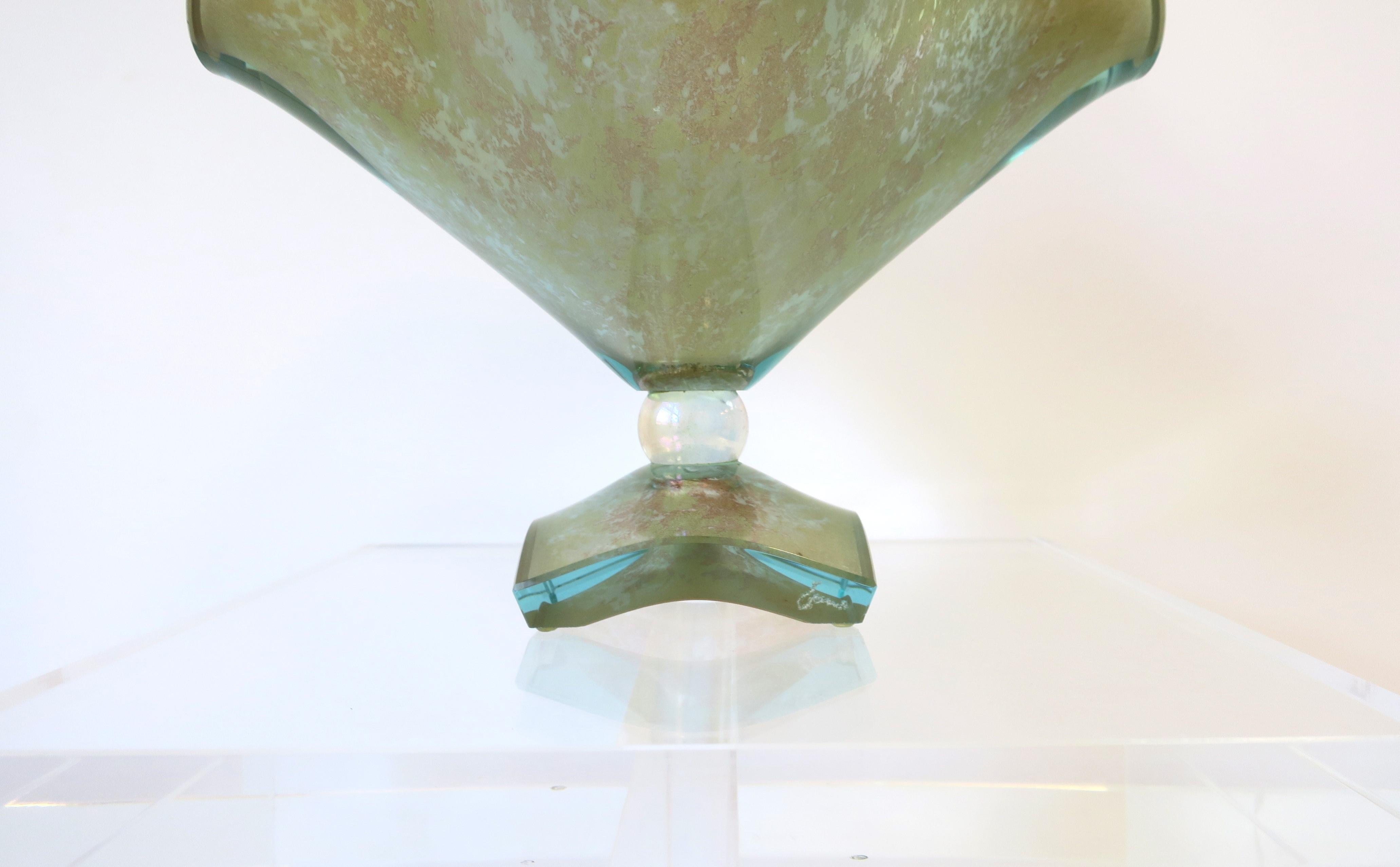Italian Modern Glass Handkerchief Vessel Vase Compote Sculpture, 20th Century For Sale 3