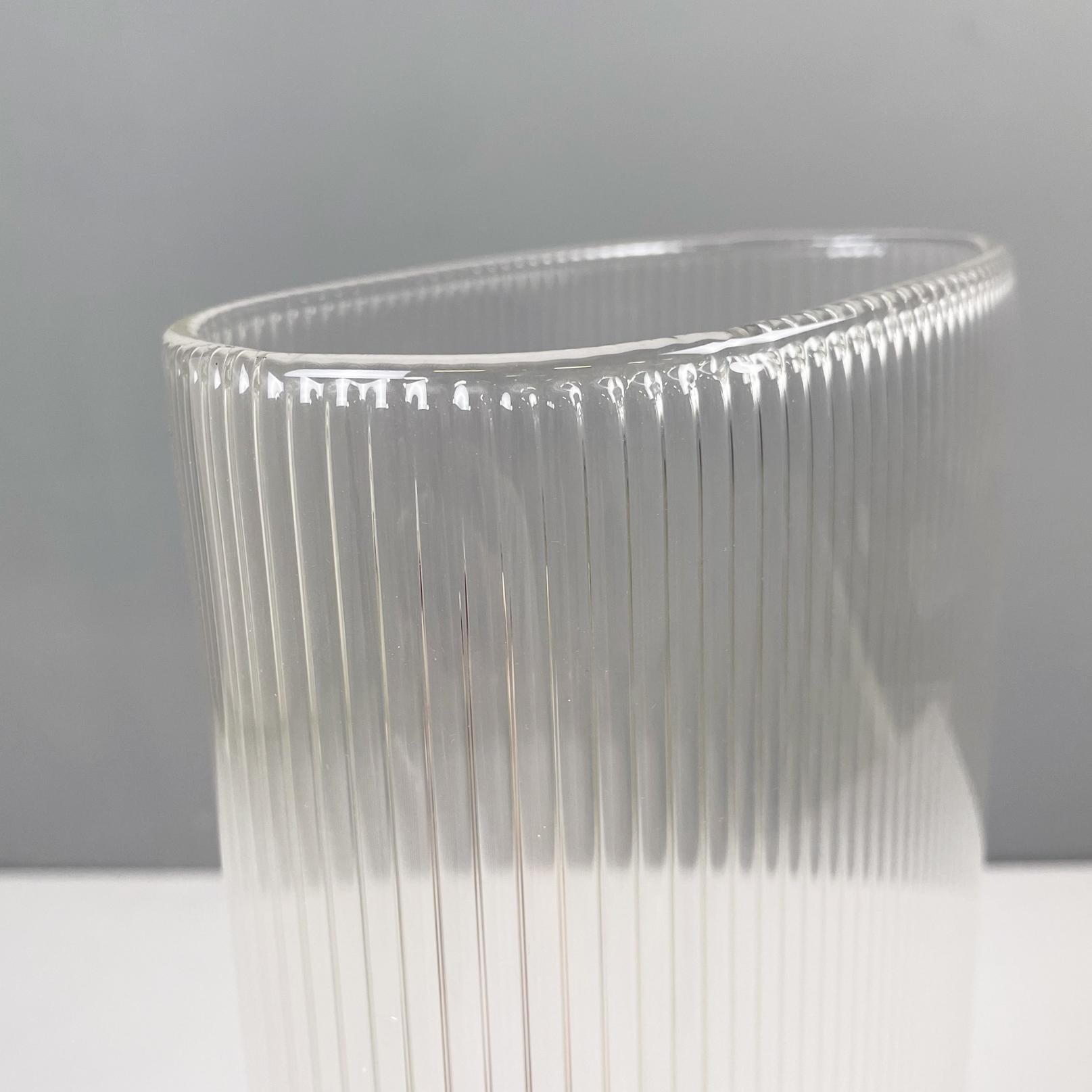 Italian modern Glass vase with oval shape by Roberto Faccioli, 1990s For Sale 1