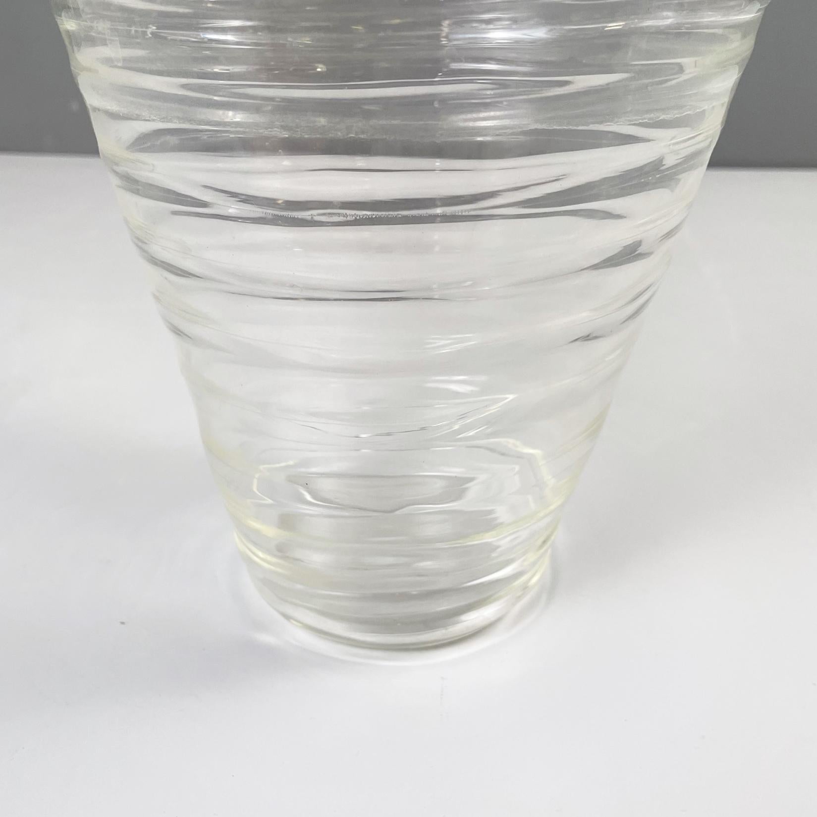 Jarrón moderno italiano de cristal con forma redonda y espiral de Roberto Faccioli, años 90 en venta 1