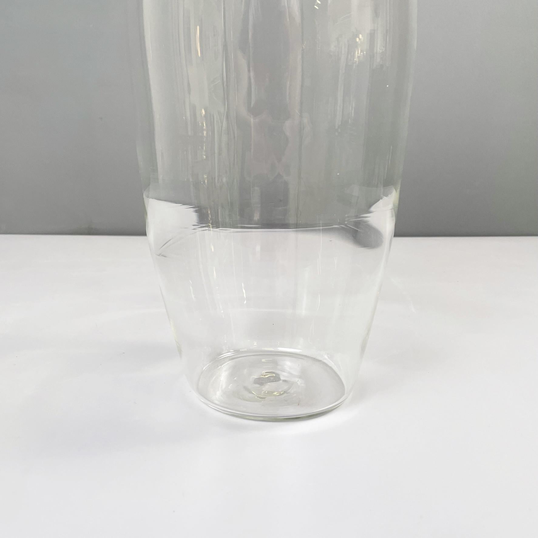 Late 20th Century Italian modern Glass vase with round shape by Roberto Faccioli, 1990s For Sale