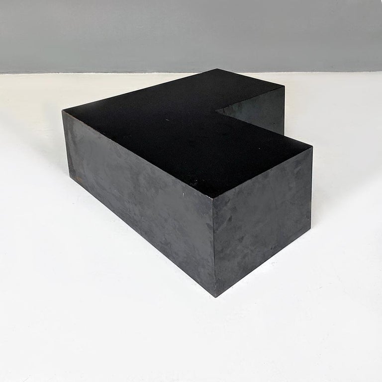Italian modern glossy black laminate pair of display units or tables