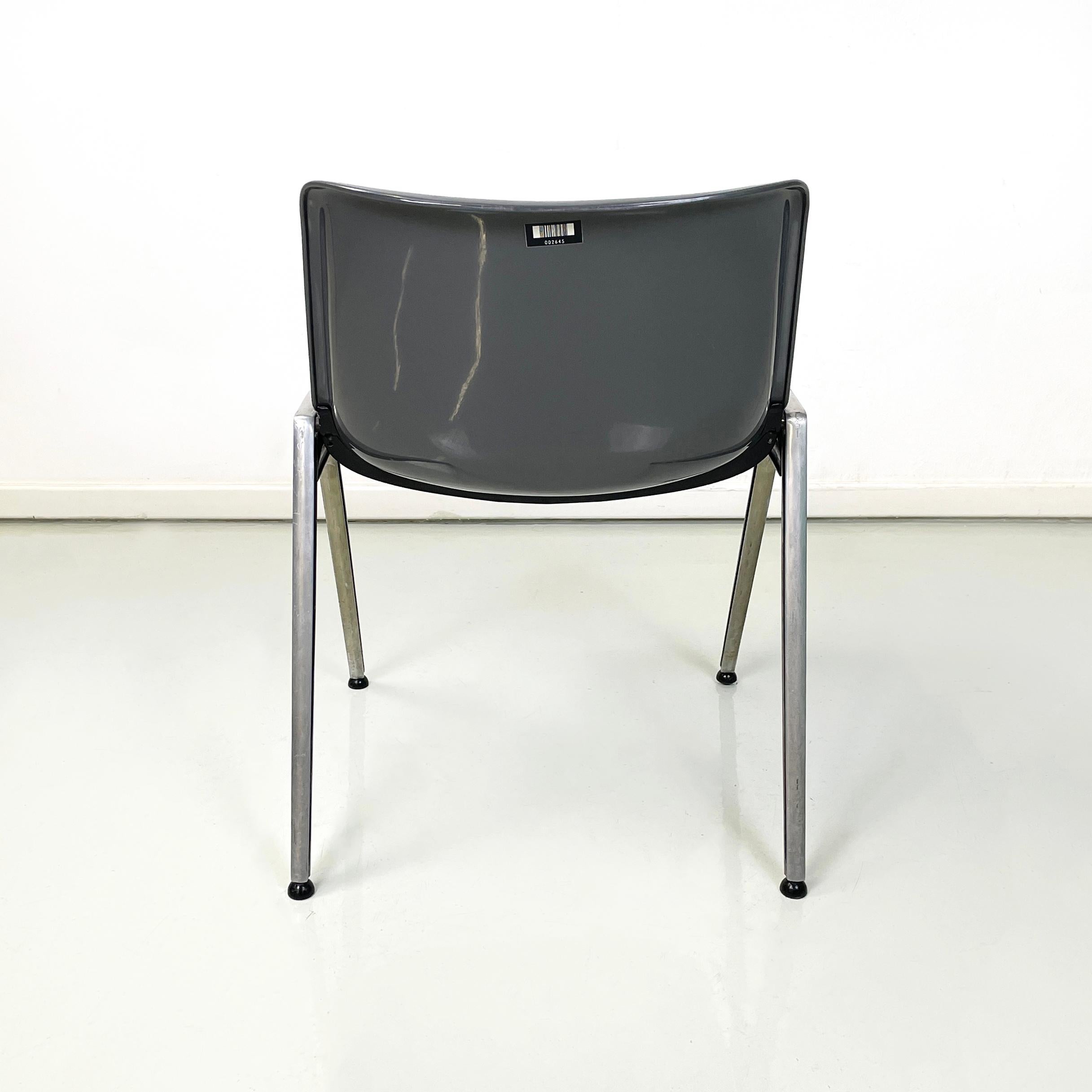 Italian modern Gray plastic aluminum Chair Modus SM 203 by Borsani Tecno, 1980s In Good Condition For Sale In MIlano, IT