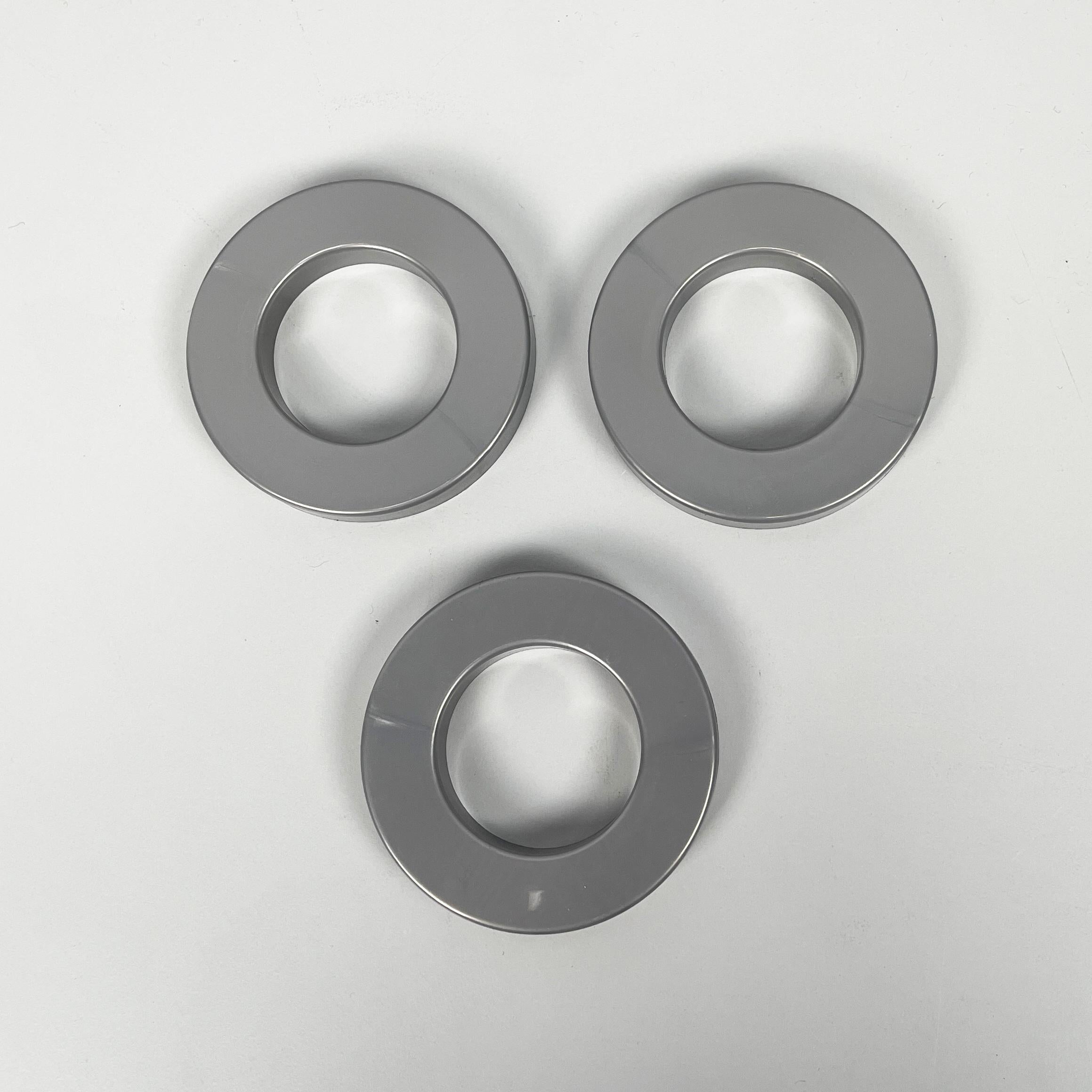 Plastic Italian modern gray rings for the perpetual wall calendar by Ring A Date, 2020s For Sale