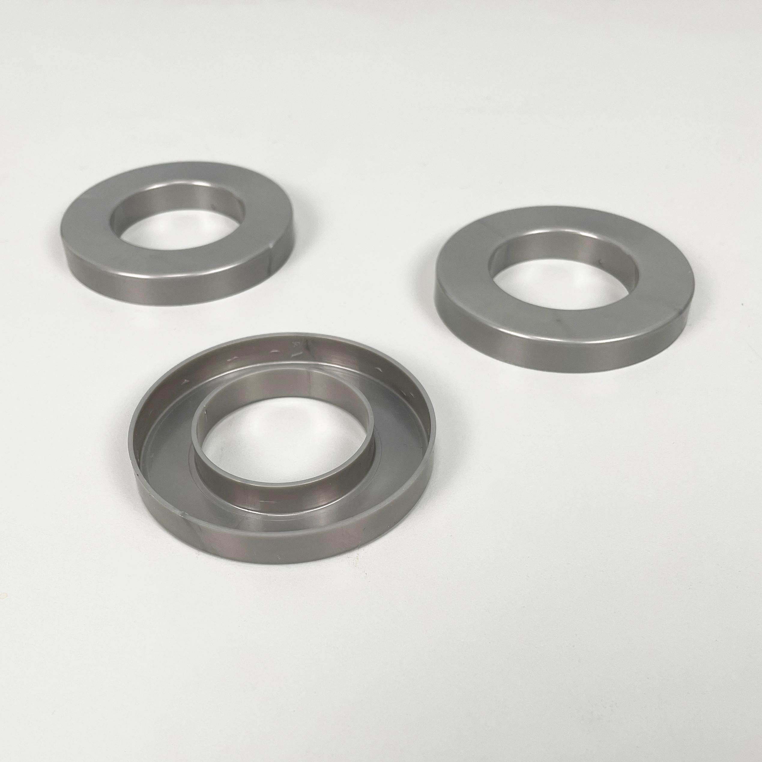 Italian modern gray rings for the perpetual wall calendar by Ring A Date, 2020s For Sale 2
